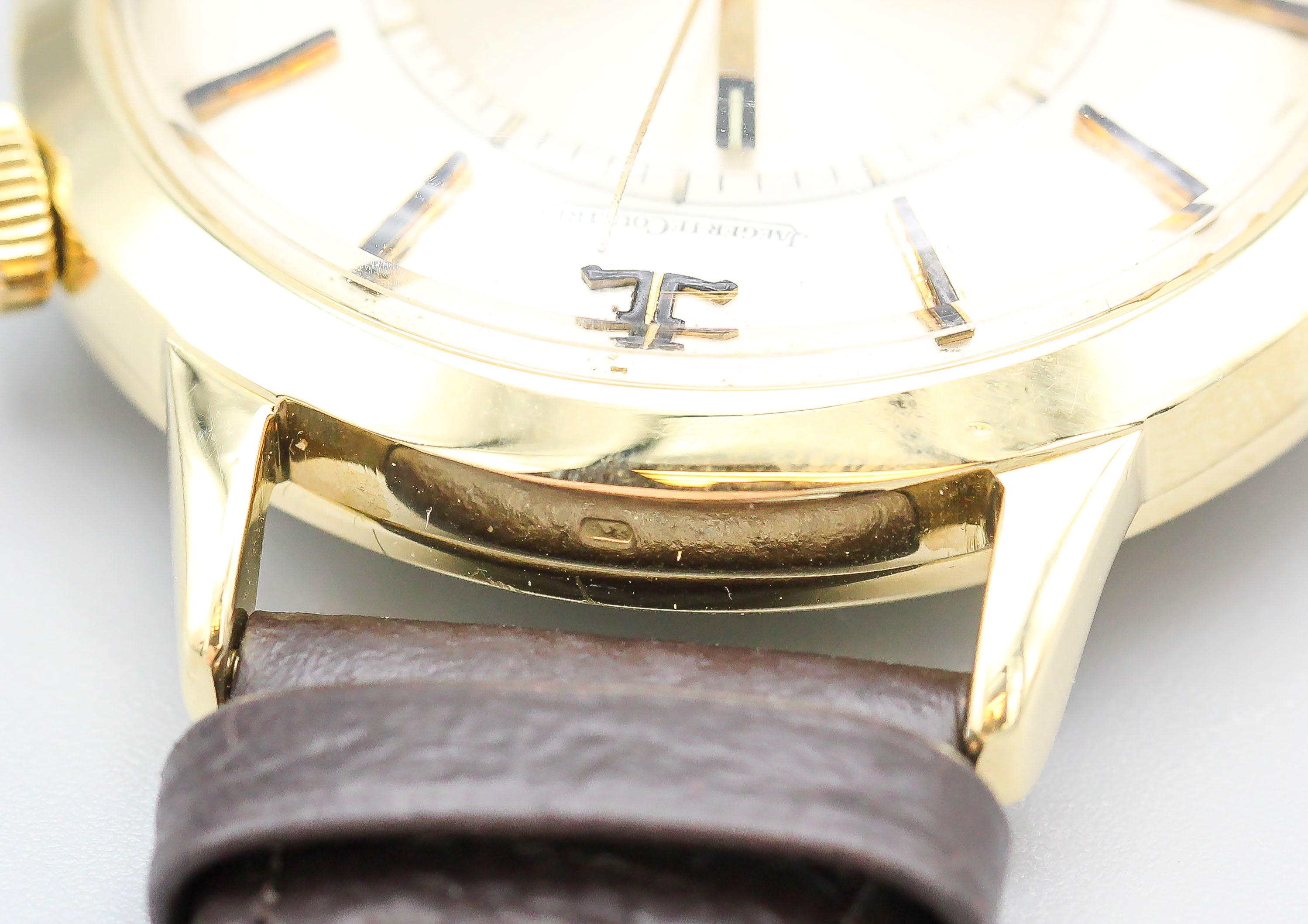 Jaeger-LeCoultre 18 Karat Gold Vintage Memovox Wristwatch In Good Condition For Sale In New York, NY