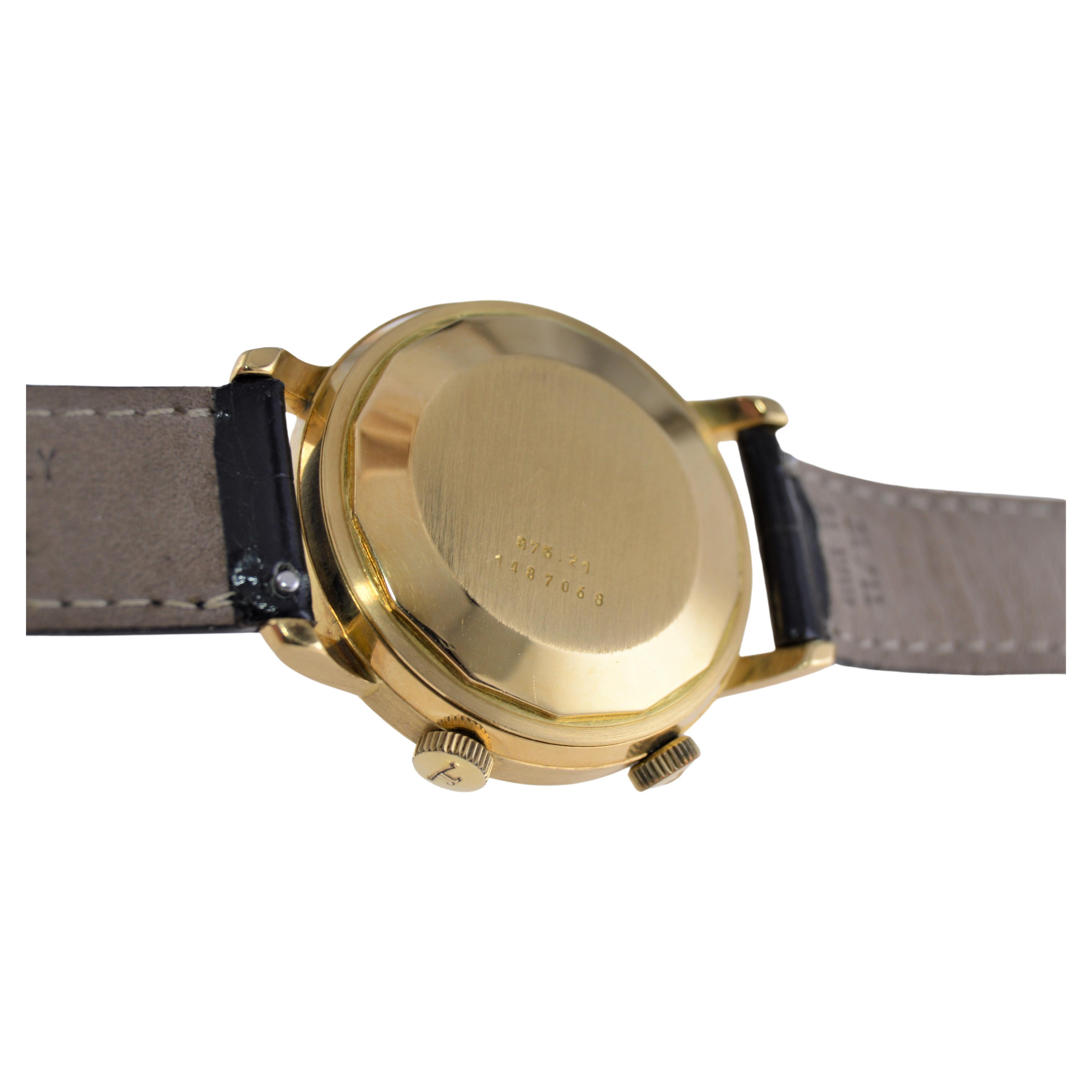 Jaeger-LeCoultre 18 Karat, Neuer Zustand Vollformat Memovox ca. 1960-1970er Jahre im Angebot 10