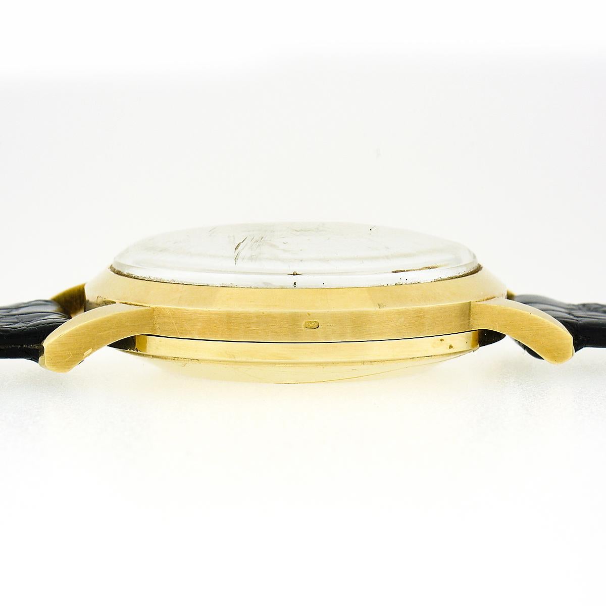 Jaeger LeCoultre 18k Gold Memovox Automatic 37mm Mechanical Alarm Wrist Watch For Sale 3