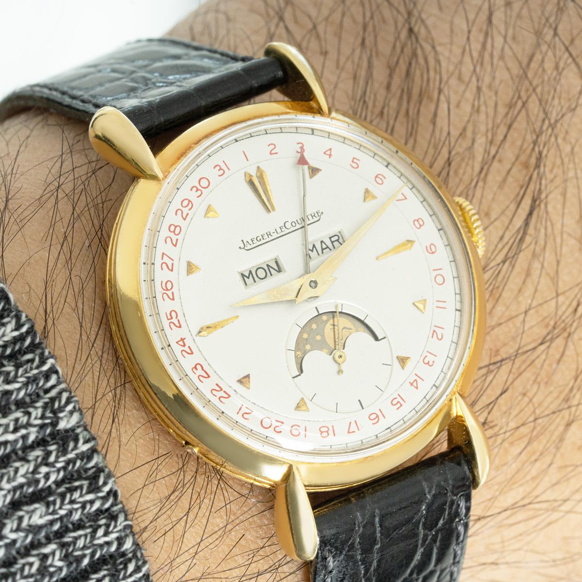 Jaeger LeCoultre 18k Yellow Gold Triple Calendar Moonphase For Sale 4