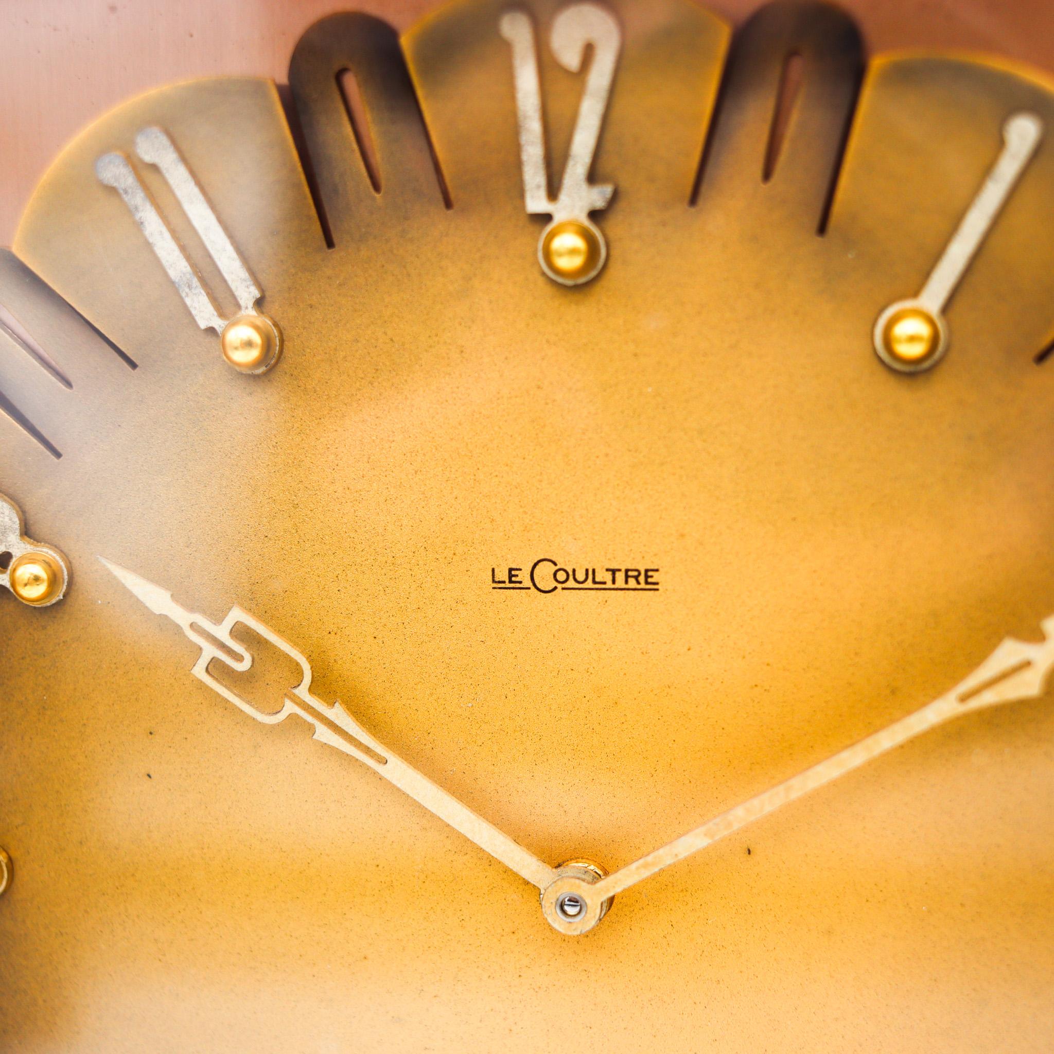 Jaeger LeCoultre 1950 Swiss Retro Modernist Mechanical Desk Clock Near Mint In Excellent Condition For Sale In Miami, FL