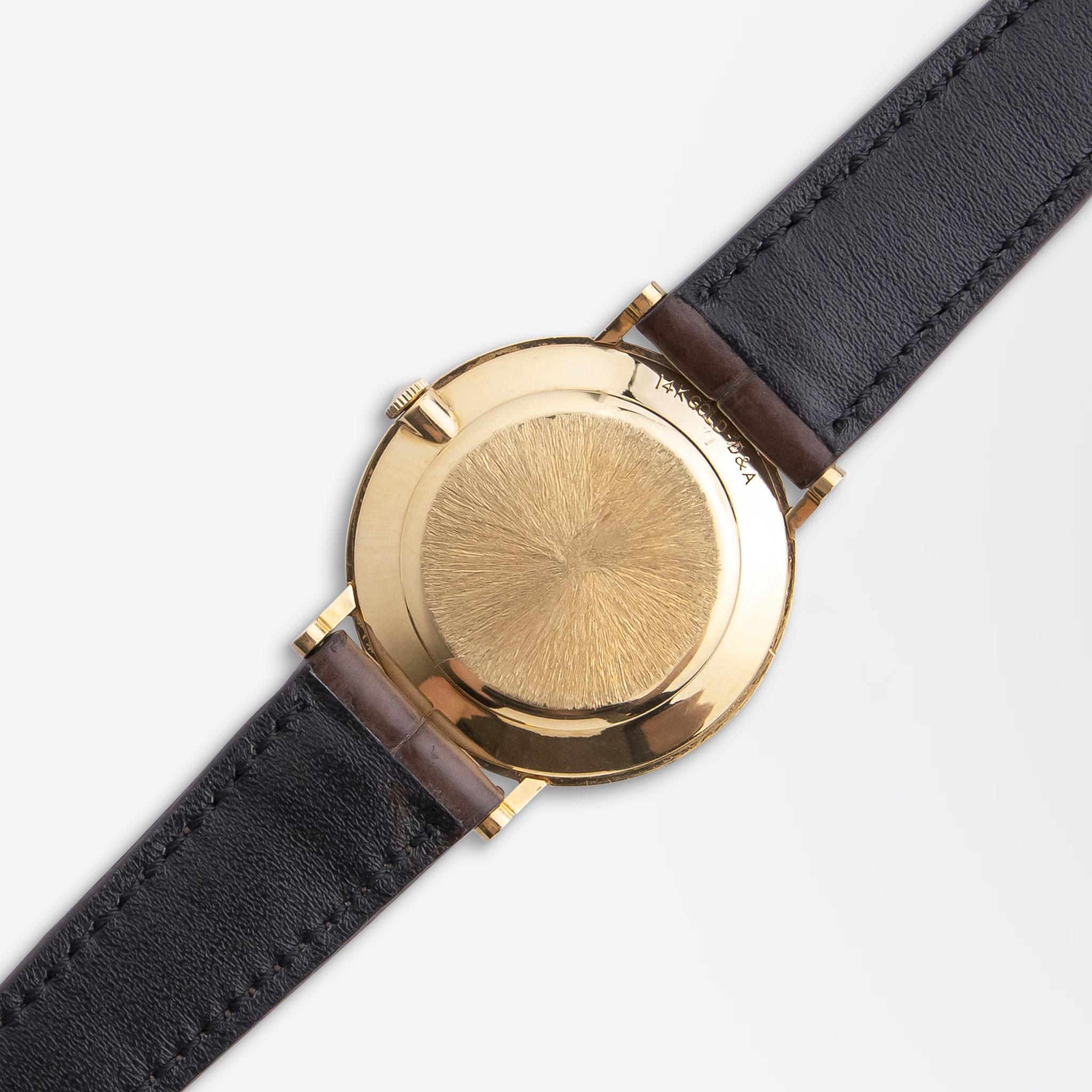 It won't be an easy task to find another example of this 1970s Jaeger LeCoultre 'Master' wristwatch. Crafted with a solid 14 karat yellow gold case, the wristwatch is fitted with a Swiss made manual wind movement by watchmaking masters, Jaeger