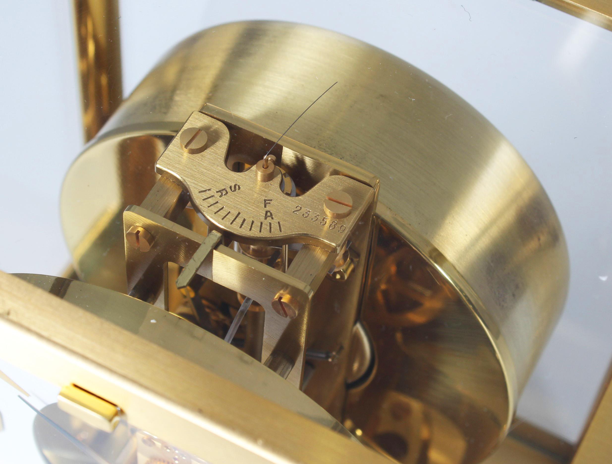 Jaeger-LeCoultre, Atmos Uhr, Classic von 1967 (20. Jahrhundert)