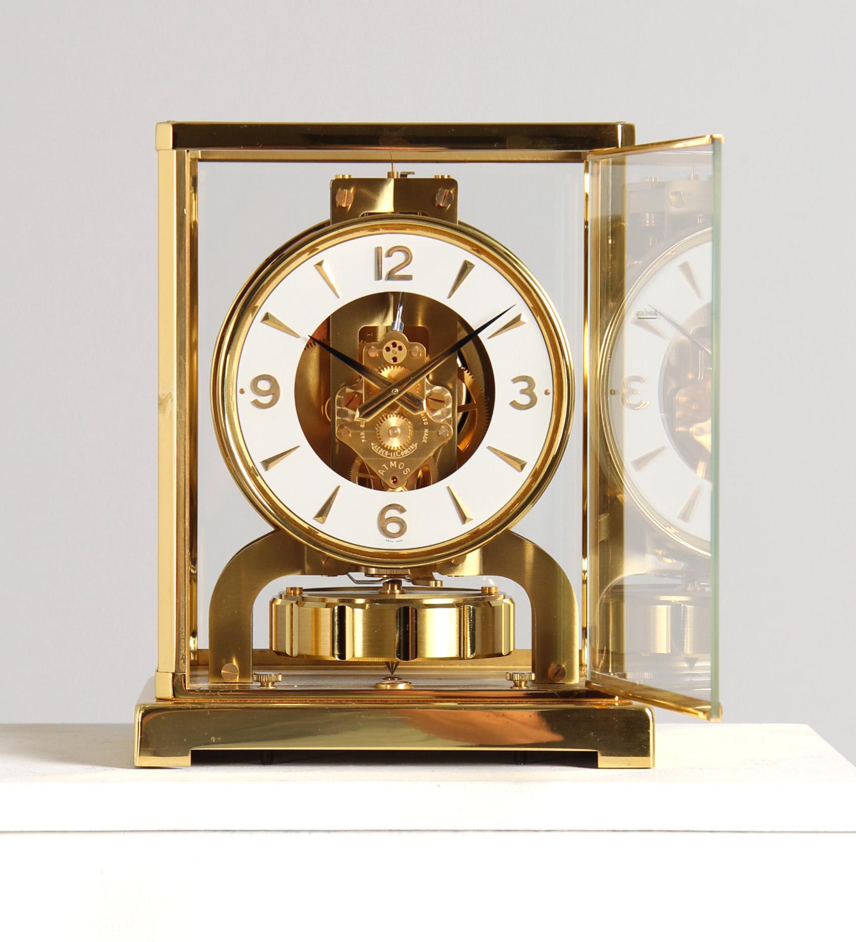 Dorato Jaeger-LeCoultre, Orologio Atmos Classique Cal. 526, prodotto nel 1965 in vendita