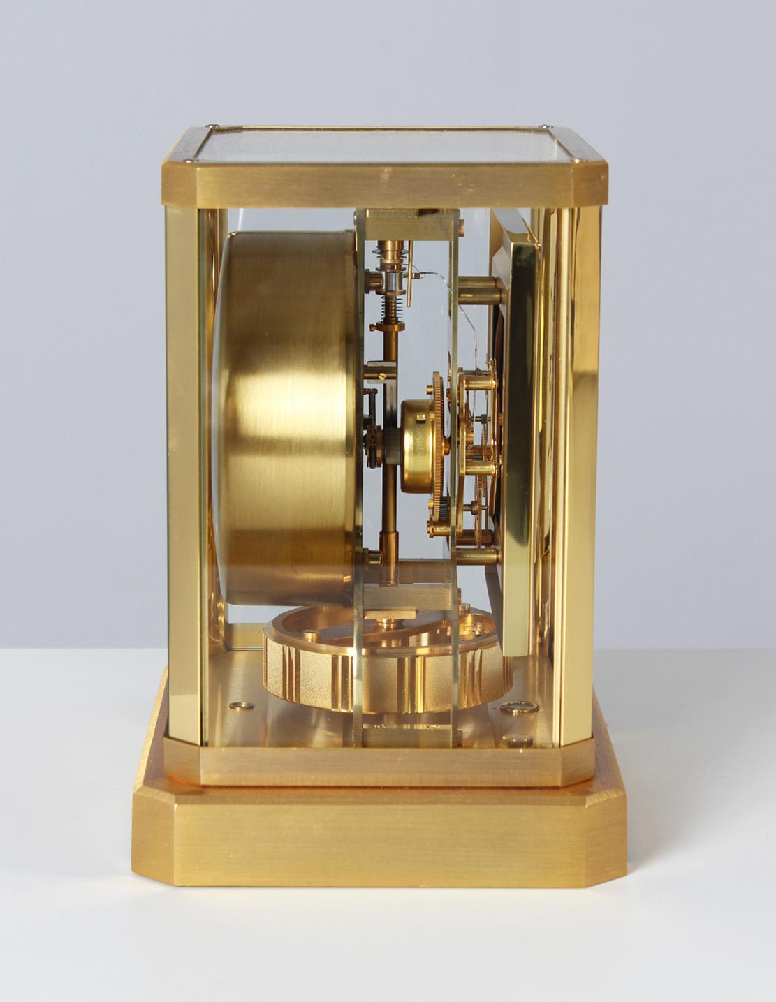 Jaeger LeCoultre, Atmos Clock from 1970, Square Dial In Good Condition In Greven, DE