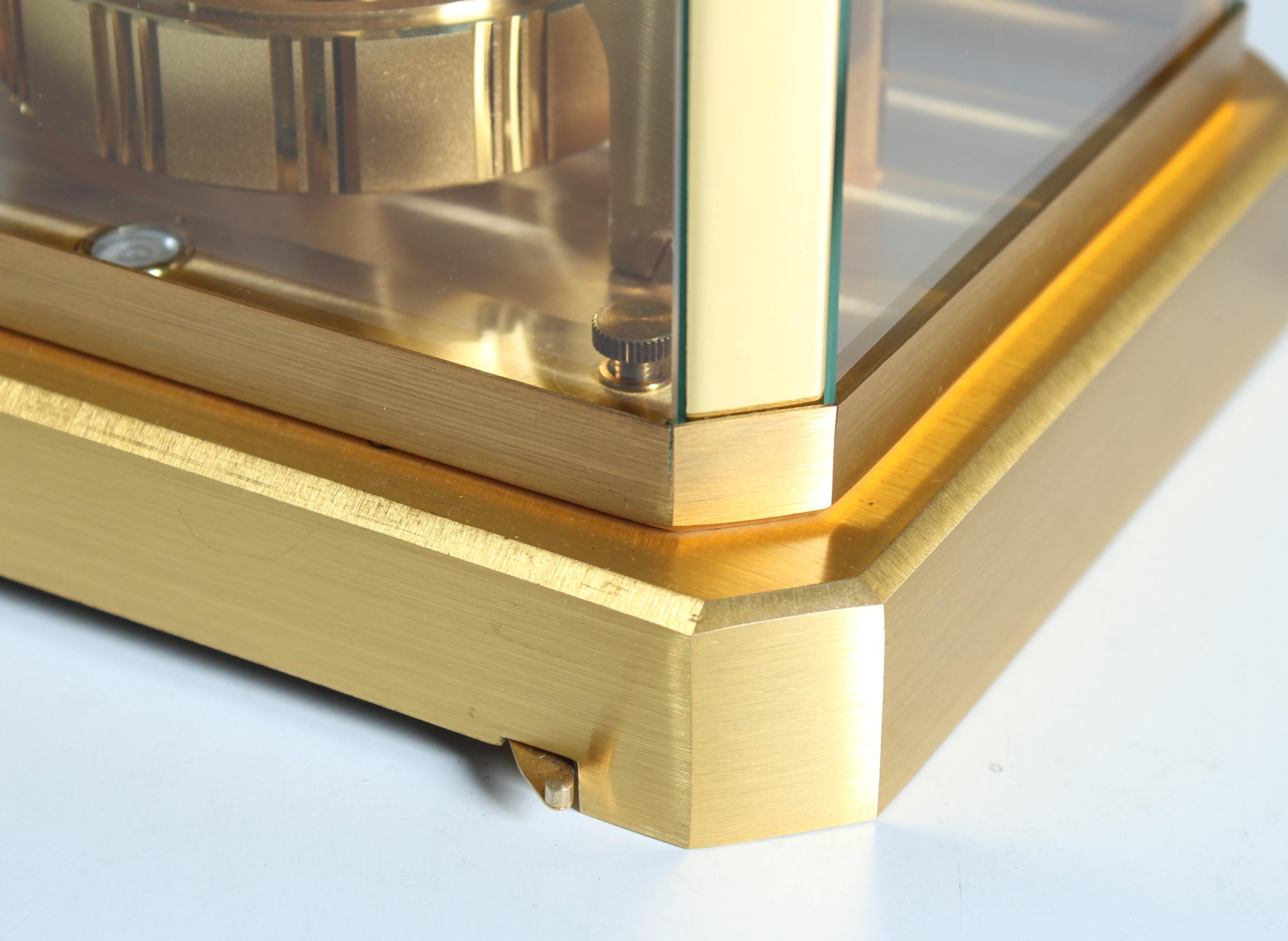 Jaeger Lecoultre, Atmos Clock from 1974, Classic Design, Calibre 528 7