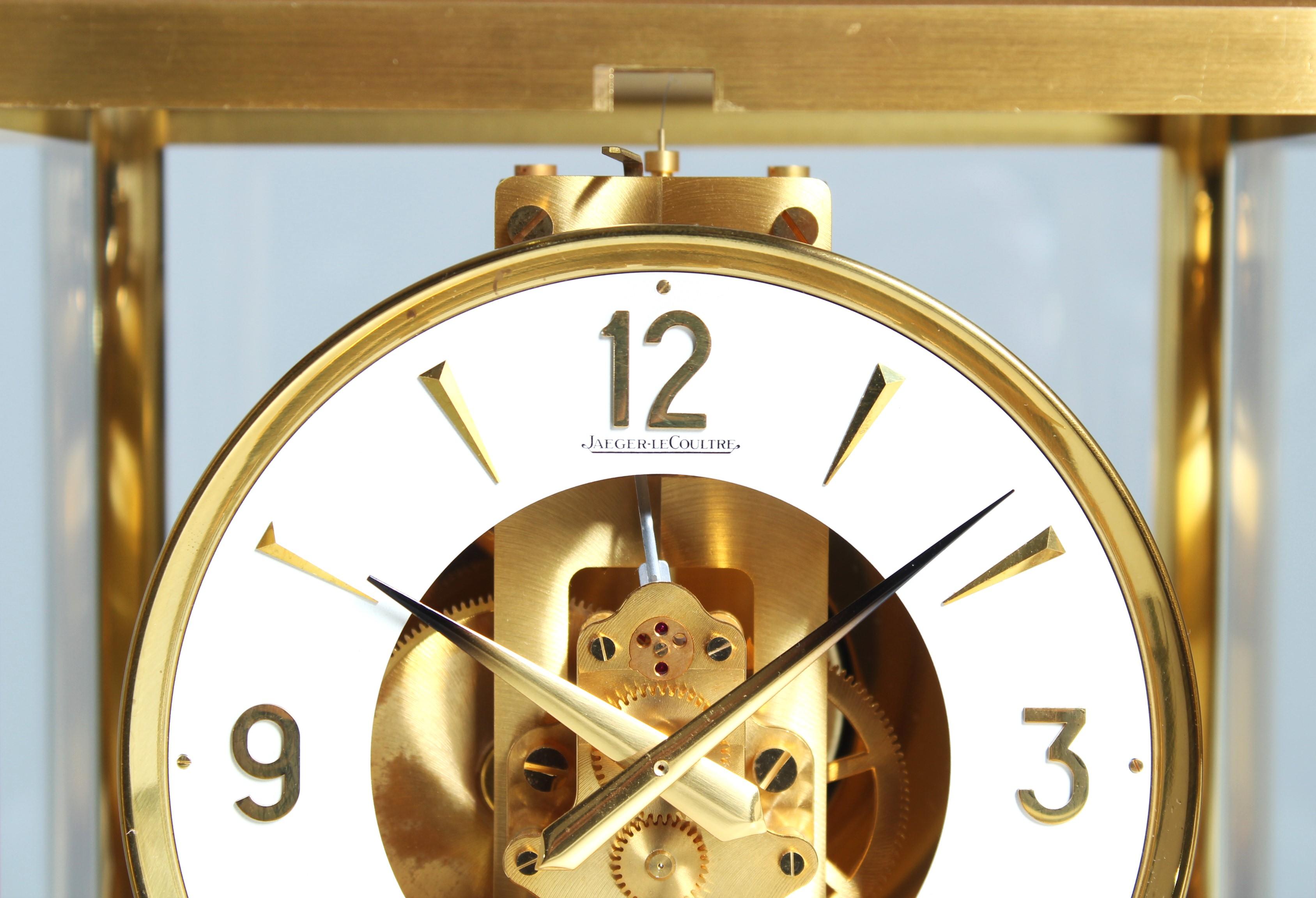 Swiss Jaeger Lecoultre, Atmos Clock from 1974, Classic Design, Calibre 528