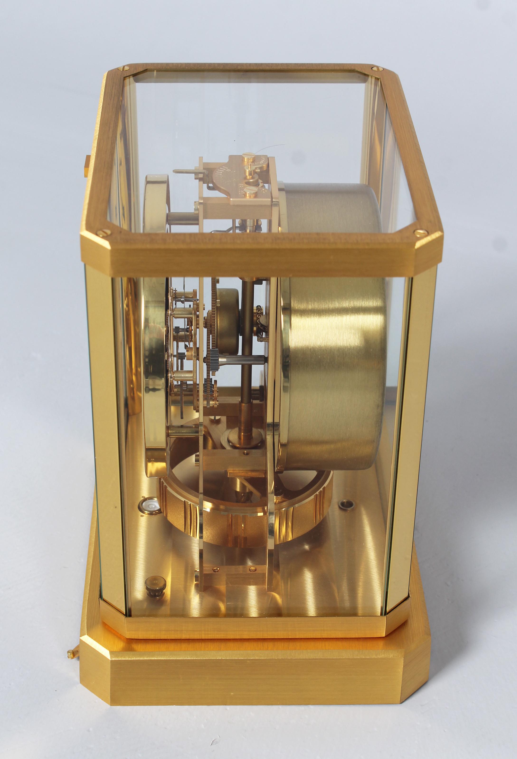 Jaeger LeCoultre, Reloj Atmos, Ref. 5909, Construido en 1977 7
