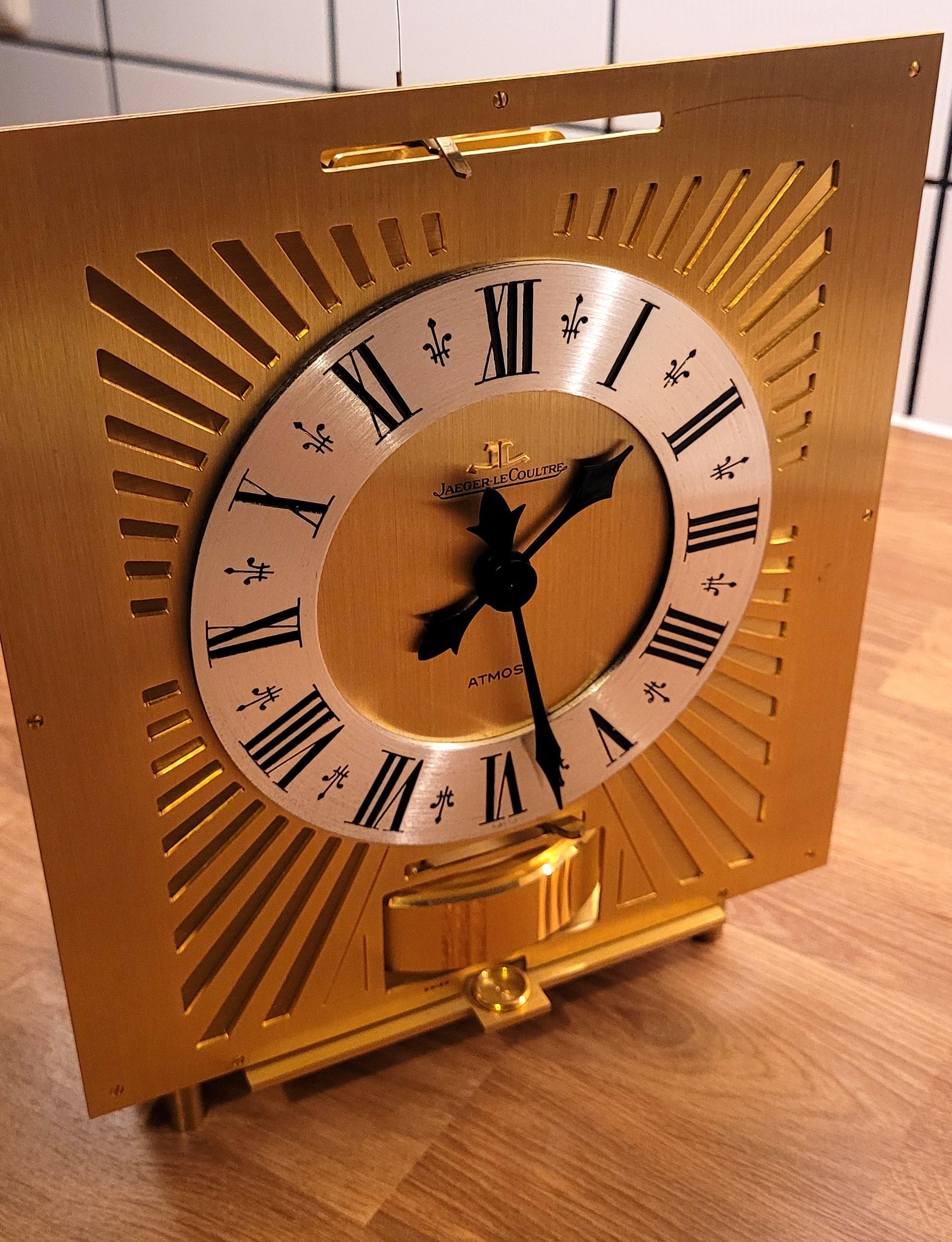 Horloge Atmos de Jaeger LeCoultre, en or royal, fabriquée en 1978 en vente 1
