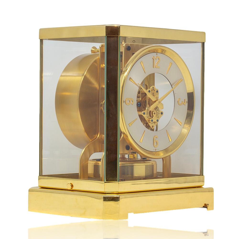 Horloge Atmos Jaeger-LeCoultre avec cadran argenté en vente 2