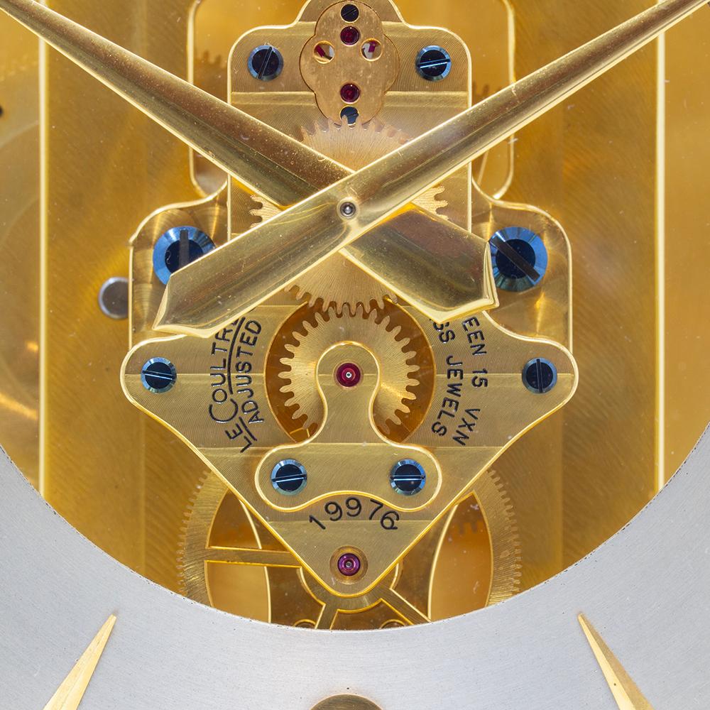 Horloge Atmos Jaeger-LeCoultre avec cadran argenté en vente 4
