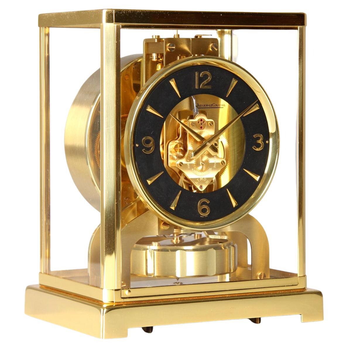 Horloge Jaeger-LeCoultre Atmos avec cadran noir, fabriquée en Suisse en 1965 en vente