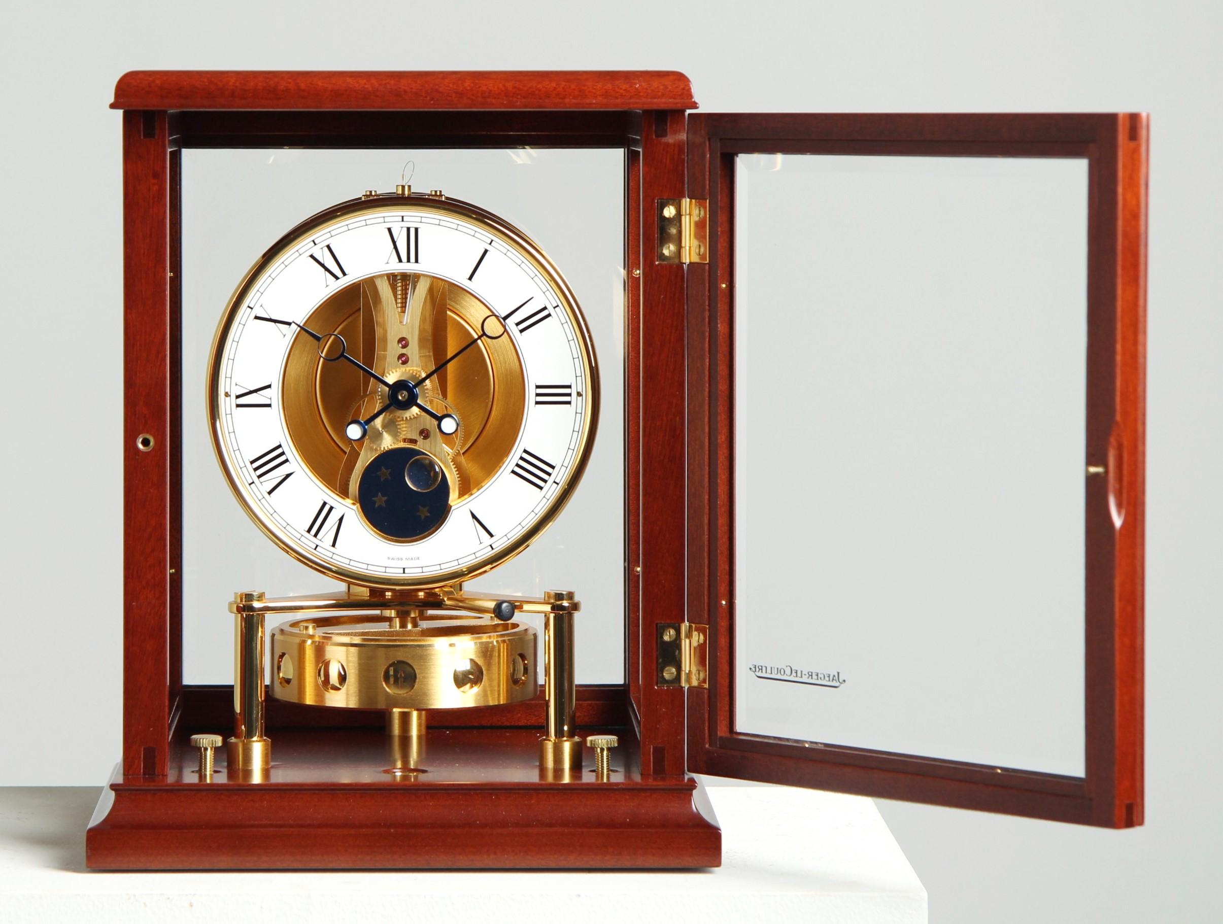 Jaeger LeCoultre, Atmos Clock with Moon Phase, Fontainebleu, 1990s In Excellent Condition For Sale In Greven, DE