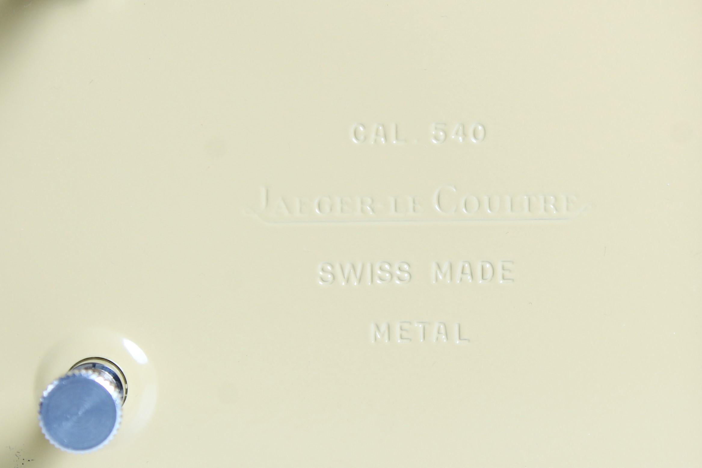 Fin du 20e siècle Jaeger LeCoultre, horloge Atmos avec phase de lune, rhodié avec console murale en vente