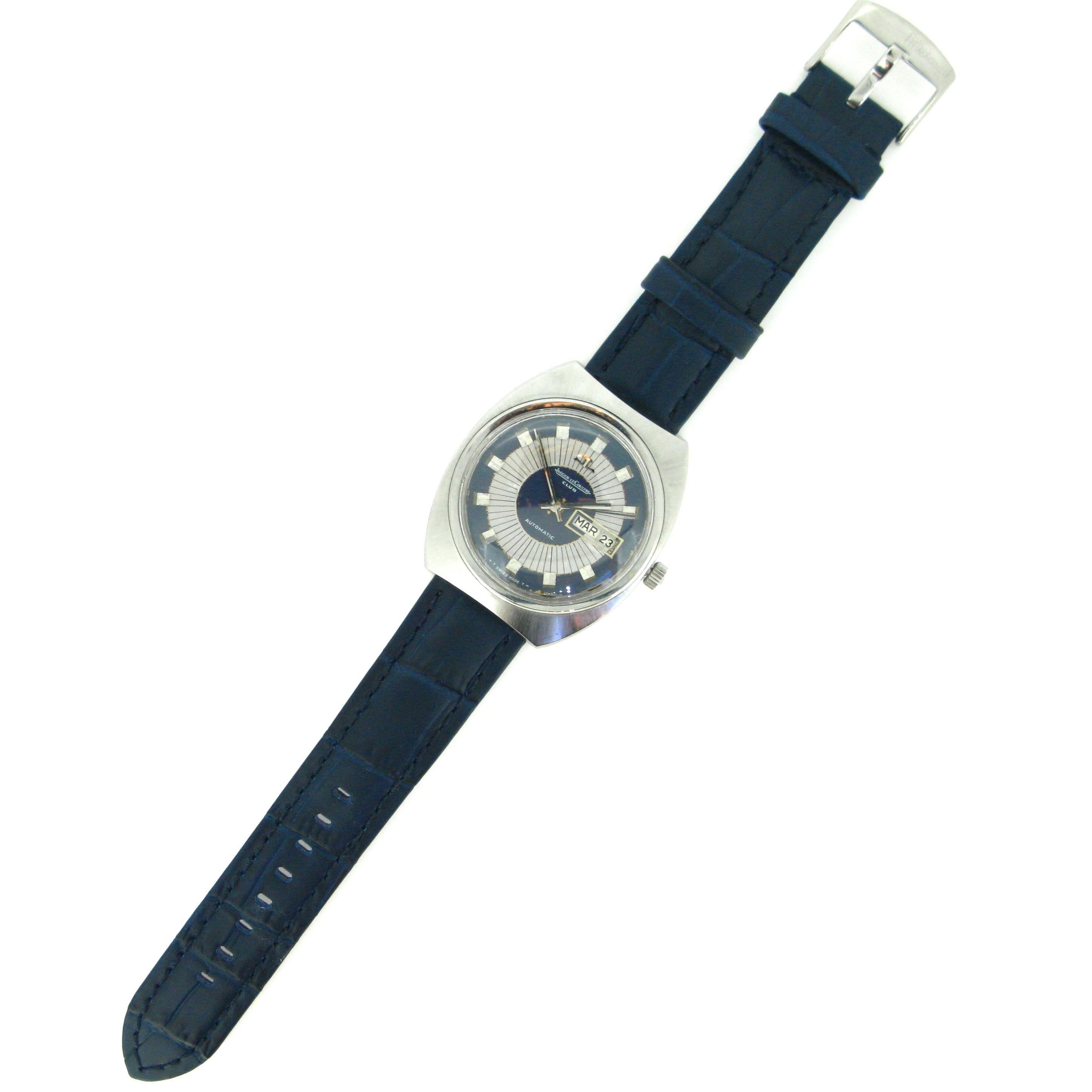 This vintage Jaeger-Lecoultre Club is an automatic watch from the 70's indicating day and date (Italian day indexes ). The case is in excellent condition and it comes with a new Swiss strap. 

Total Weight:	70.7 g

Metal:		All stainless