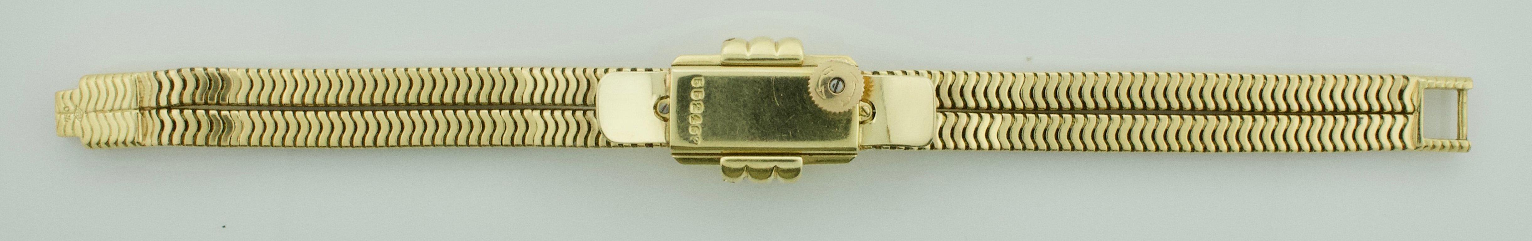 Jaeger-LeCoultre Cover Watch in 18 Karat, circa 1950s For Sale 7