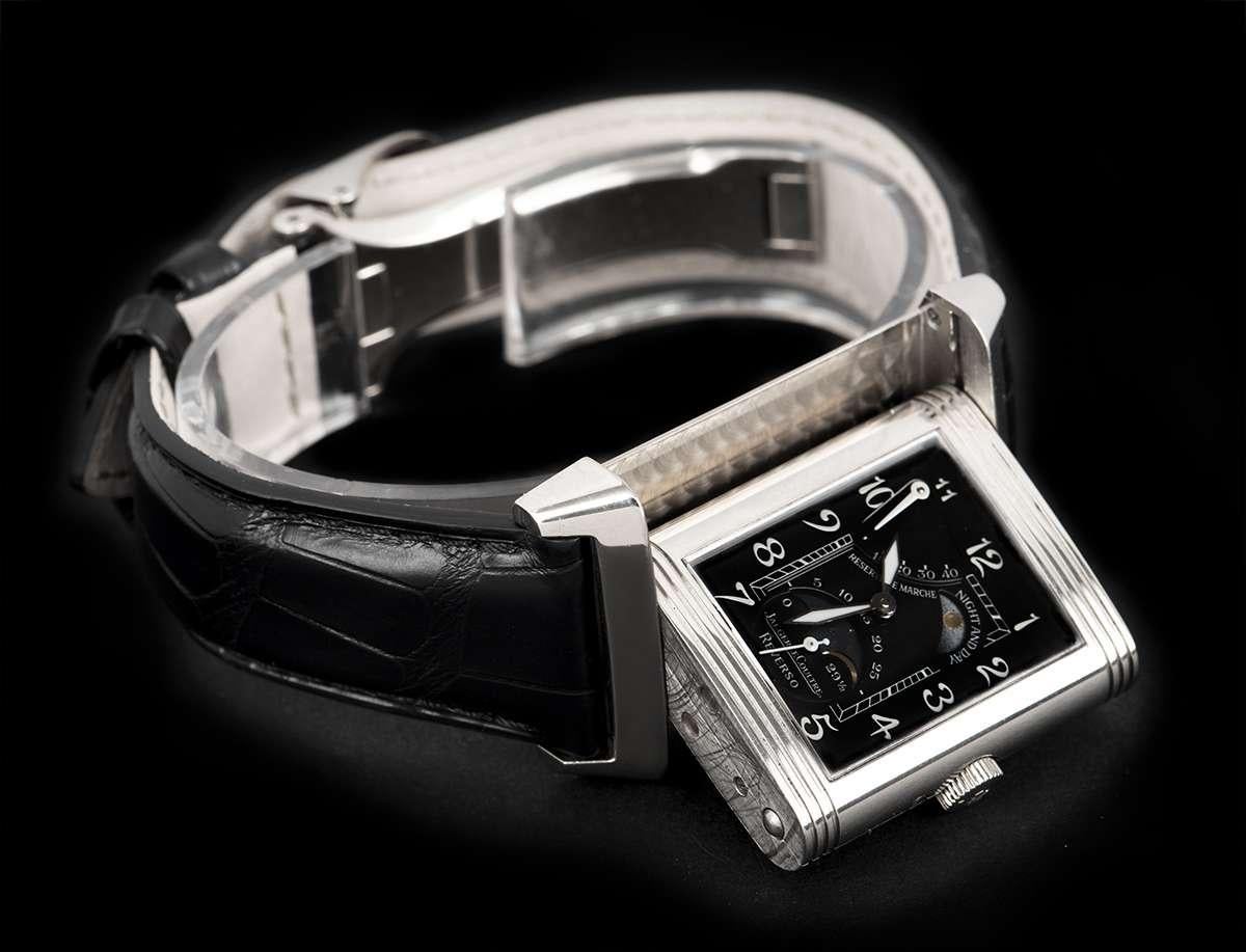 Jaeger LeCoultre Day & Night Reverso White Gold 270.3.63 Manual Wind Wristwatch In Excellent Condition In London, GB