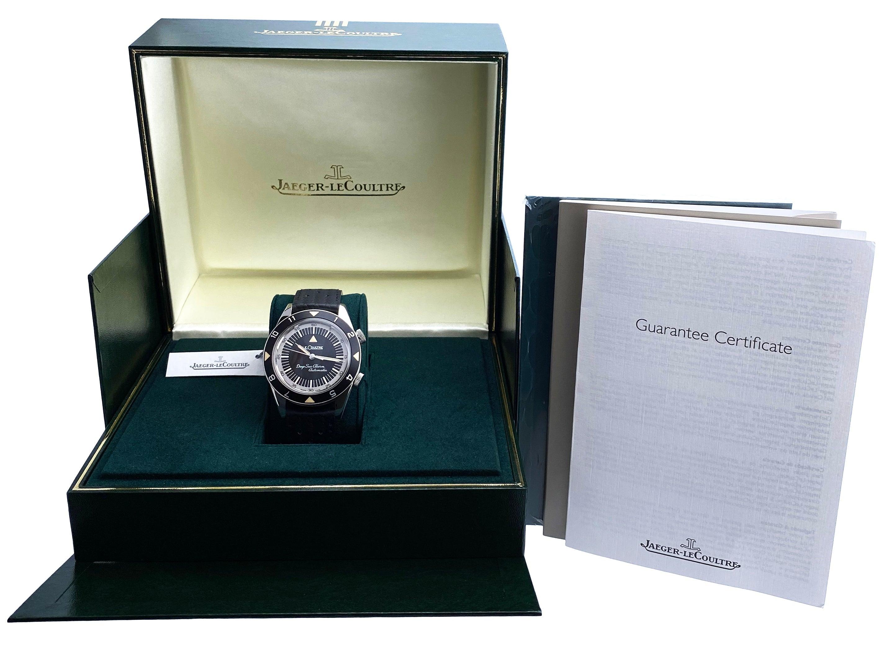 Jaeger LeCoultre Memovox Tribute To Deep Sea Alarm JLQ2028440 Mens Watch. 40.5mm stainless steel case with fixed stainless steel bezel and black insert. Black dial with steel luminous hands with index hour markers. Luminescent triangular marker in