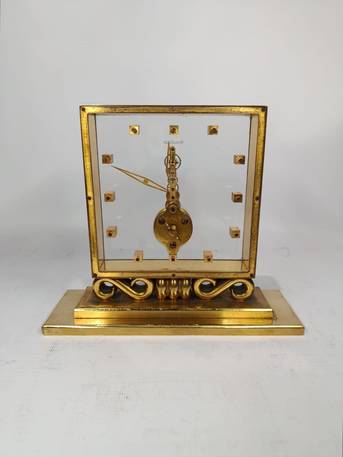 Jaeger LeCoultre desk clock
1952 model (very rare) 8-day winding
Mid-century style
Swiss origin circa 1950
Perfectly working
Some wear on the patina due to use
Jaeger-LeCoultre is a luxury watchmaker based in Le Sentier, Switzerland, founded in the