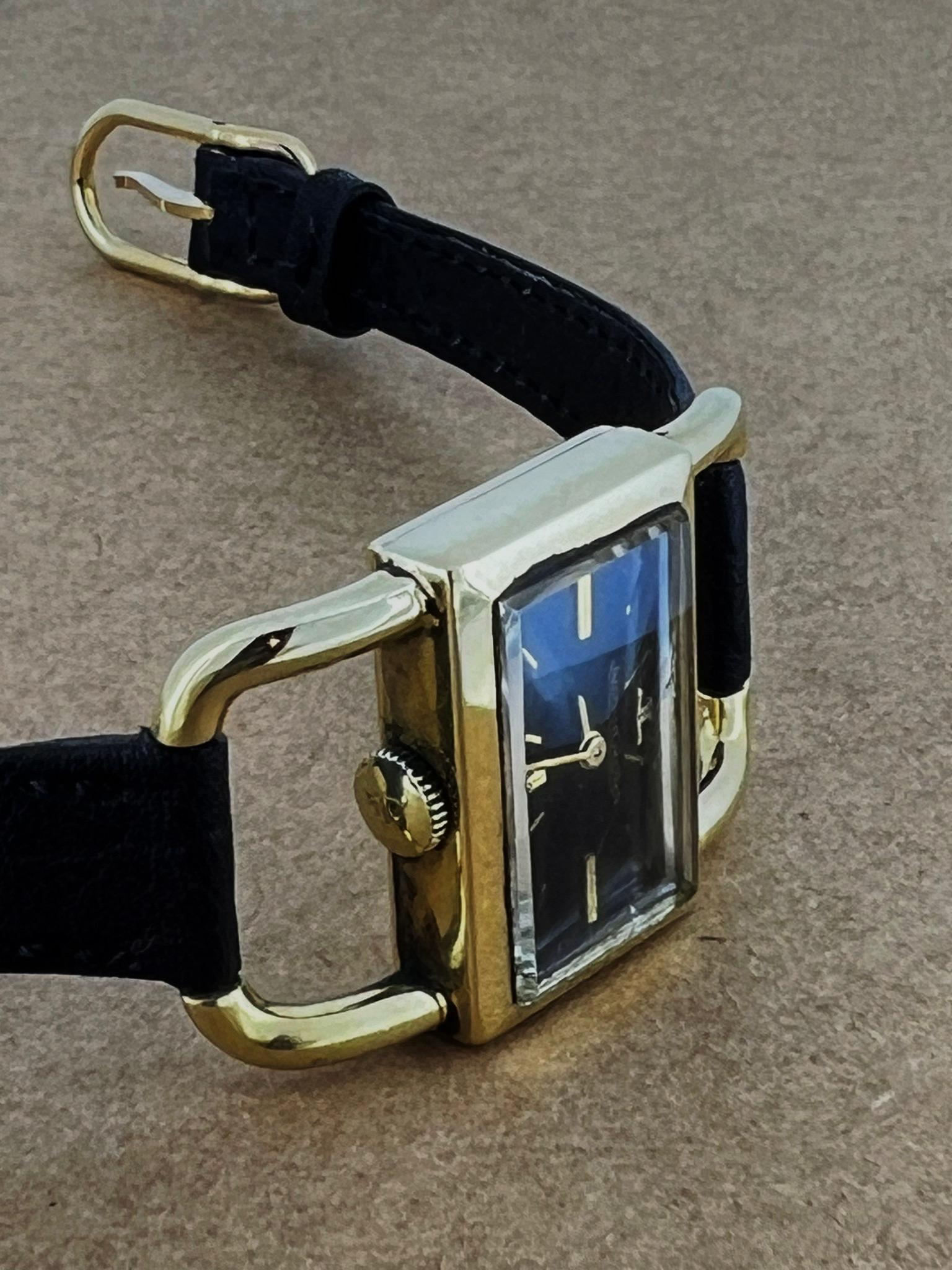 Women's Jaeger-LeCoultre Értier Luchetto 18K Gold, Onyx Dial, Stirrup Lugs Ladies Watch For Sale