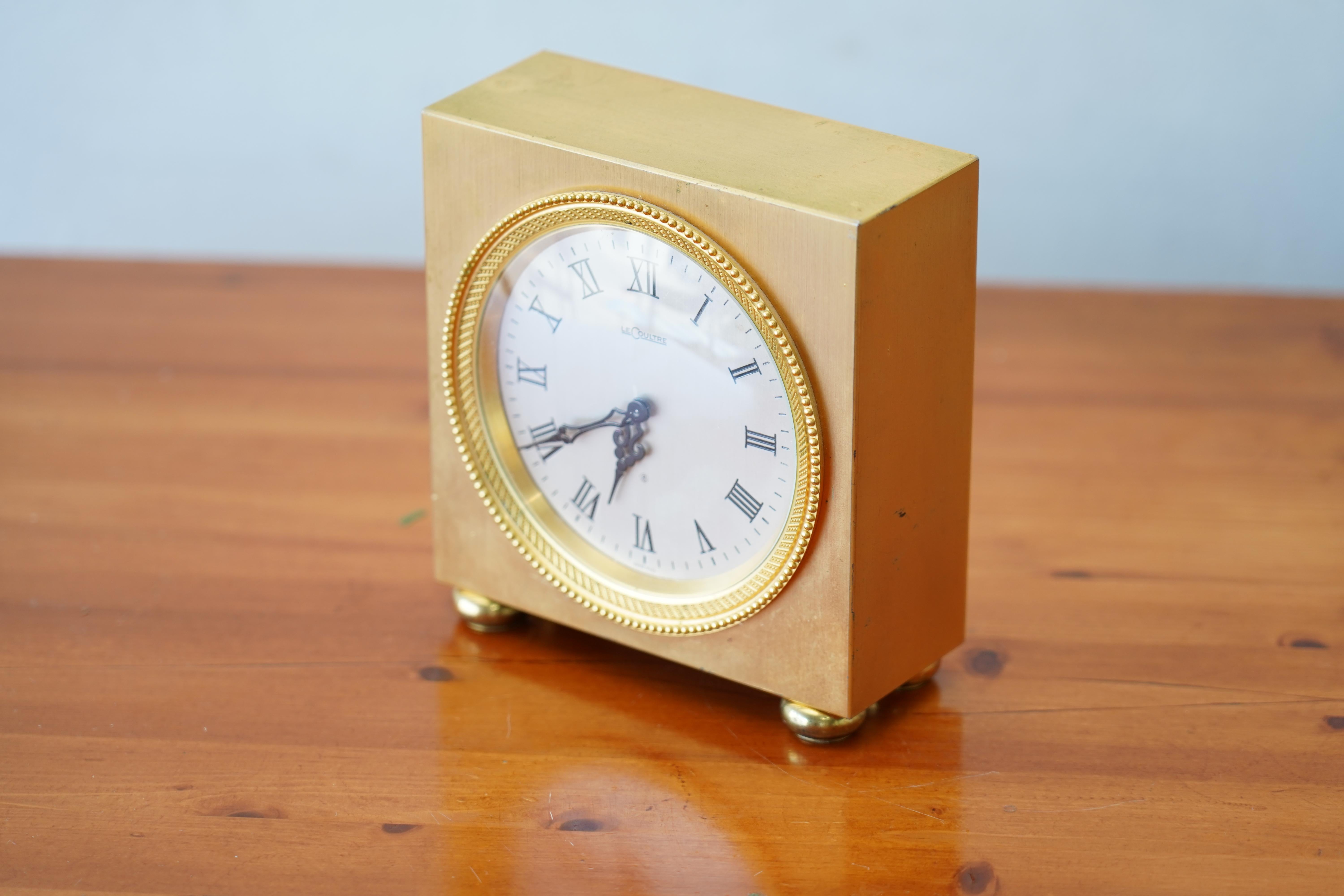 Jaeger-LeCoultre Orologio da scrivania a 8 giorni in ottone dorato, metà del secolo 1950-60 in vendita 7