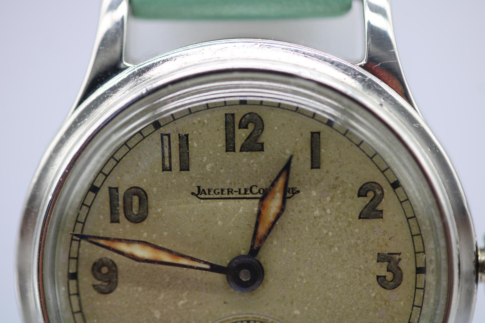 Jaeger-LeCoultre Damen-Kleideruhr  1950er Jahrgang  Manueller Wind

Eine charmante Vintage-Damenuhr von Jaeger-LeCoultre aus den 1950er Jahren, die in unserer Werkstatt frisch gewartet wurde. Mit seinen fast 75 Jahren trägt er den Charakter seines