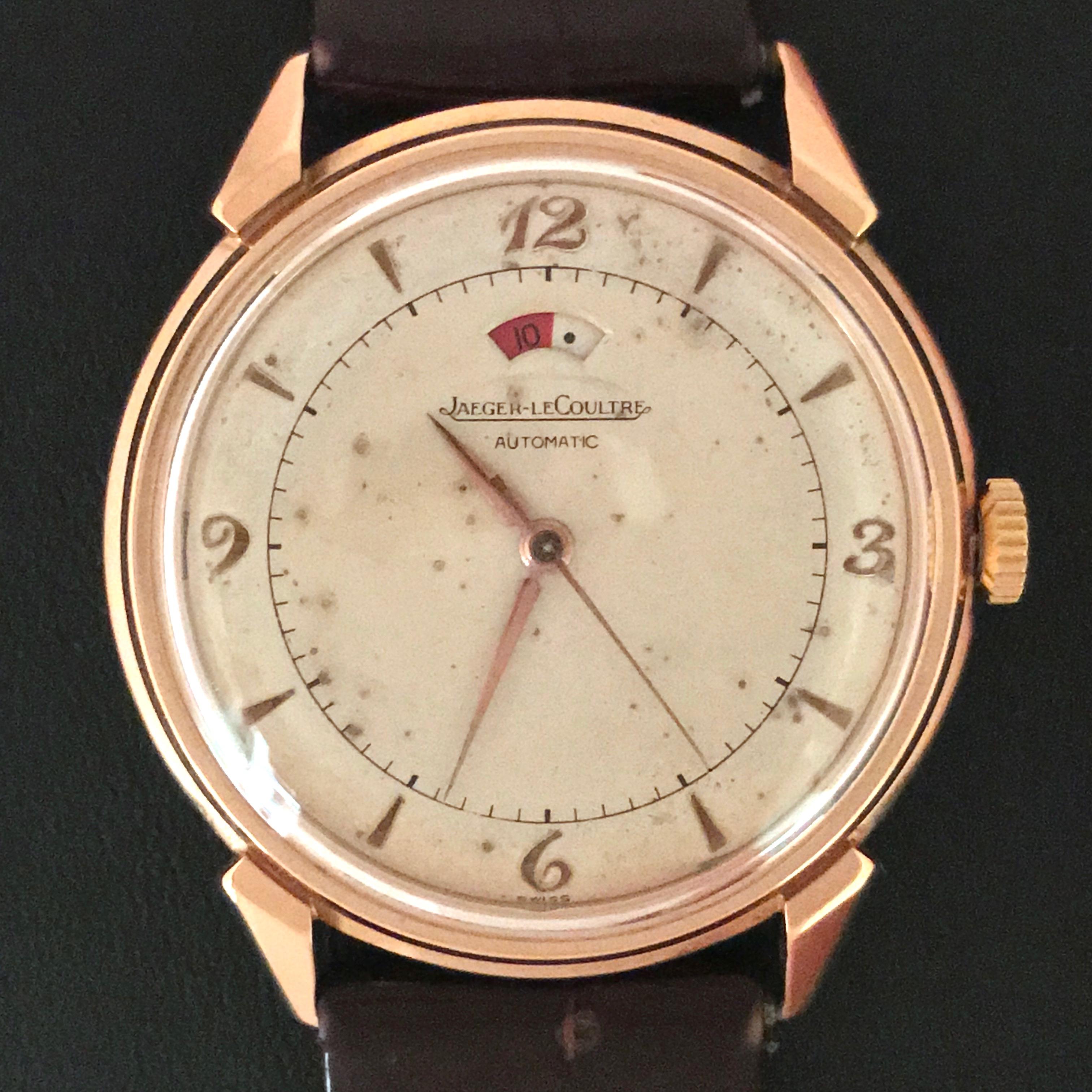 Discover this Jaeger LeCoultre Automatic Rose Gold Circa 1950 Wrist Watch.
Rose Gold Case
Leather Crocodile Bracelet
Power-reserve 40h with red indicator the last 15h
