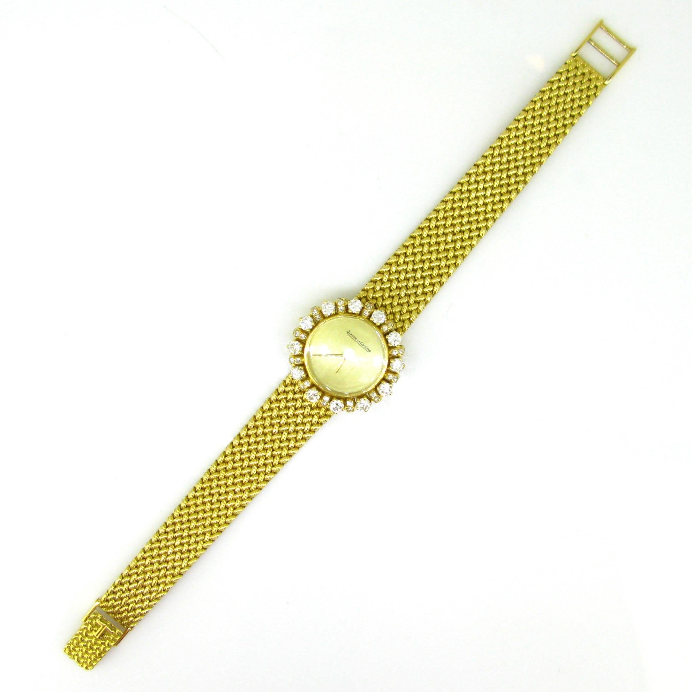 Jaeger LeCoultre Lady Diamond Yellow Gold Manual Wind Wristwatch In Good Condition In London, GB