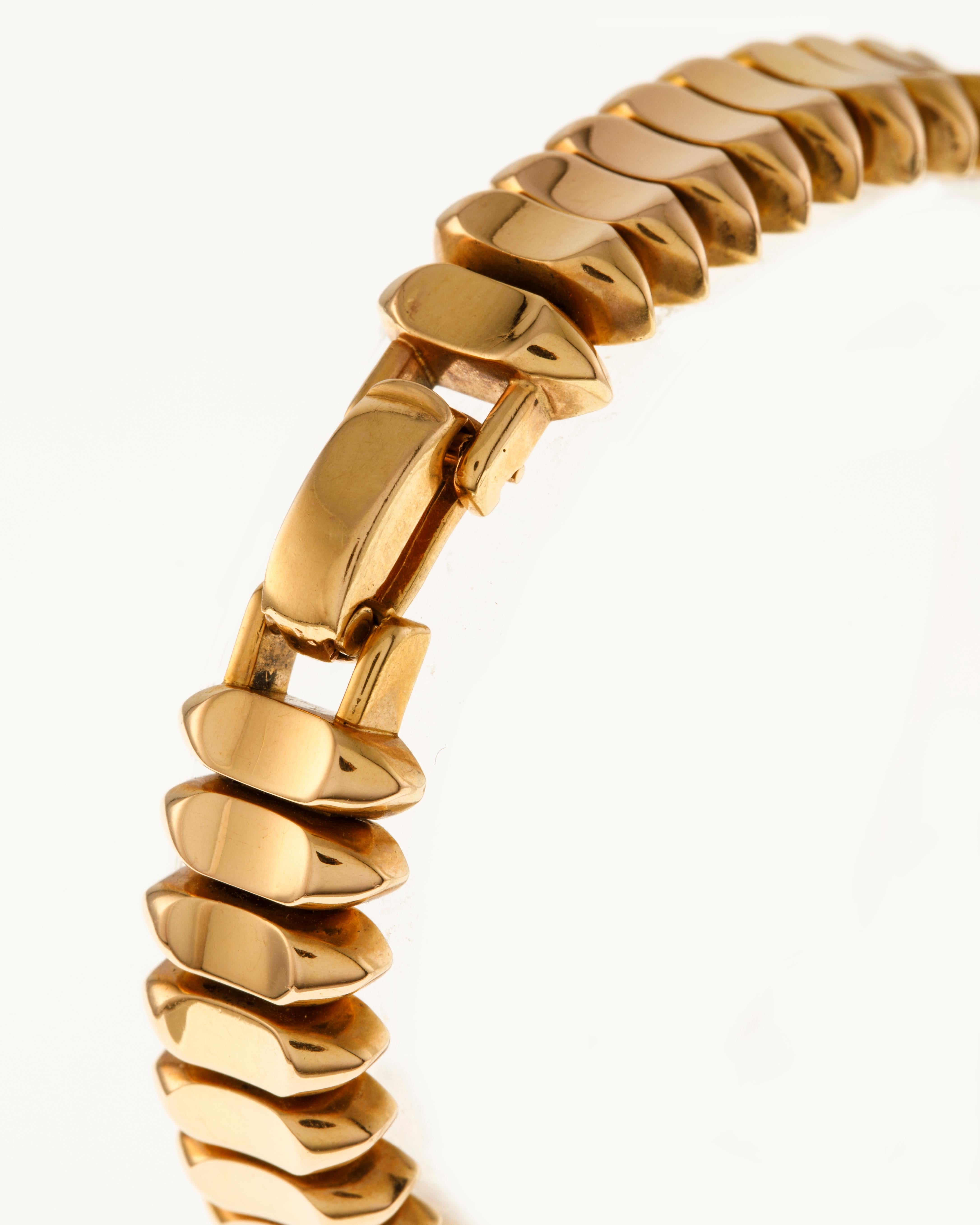 Brilliant Cut Jaeger LeCoultre Lady Jewelry Bracelet Watch 18 Carat Rose Gold