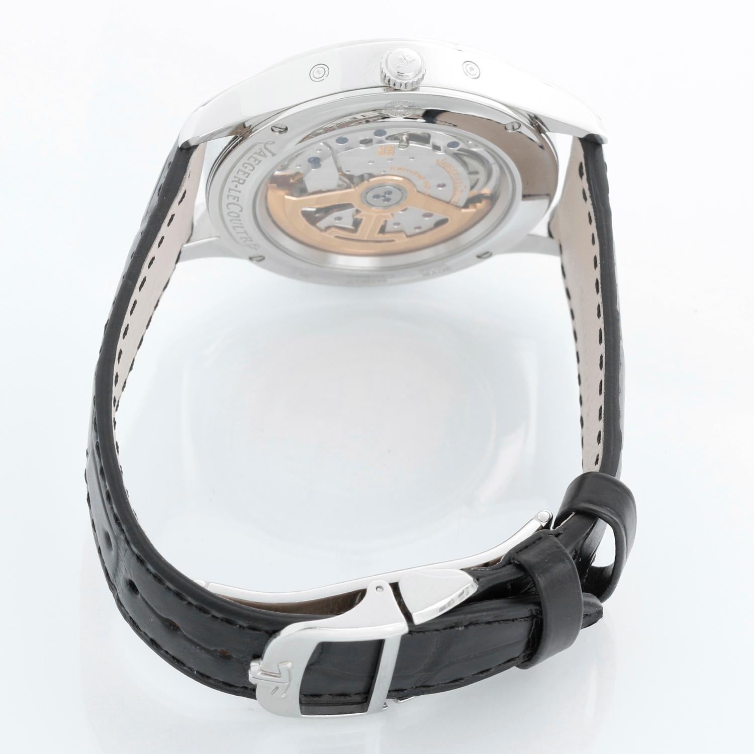 Jaeger-LeCoultre Master Calendar Herrenuhr Meteorit aus Edelstahl Q1558421 176.8.12.S - Automatischer Aufzug. Gehäuse aus rostfreiem Stahl  (39 mm Durchmesser). Meteoritenzifferblatt mit Tages- und Monatsanzeige und Datum am äußeren Rand des