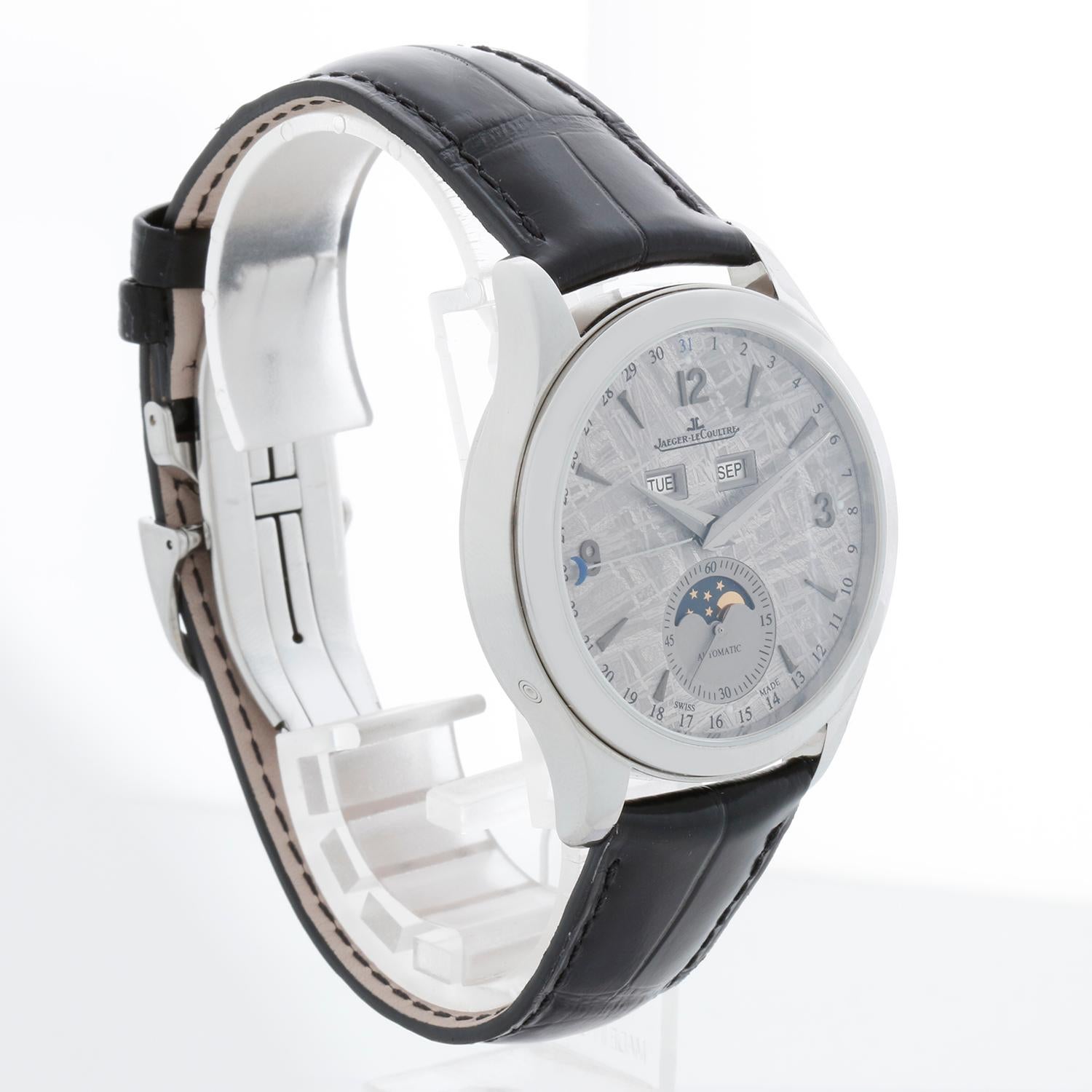 Reloj Jaeger-LeCoultre Master Calendar Hombre Meteorito Acero inoxidable Q1558421 176.8.12.S - Carga automática. Q1558421. Caja de acero inoxidable (39 mm de diámetro). Esfera de meteorito con indicador de día y mes y fecha en el borde exterior de