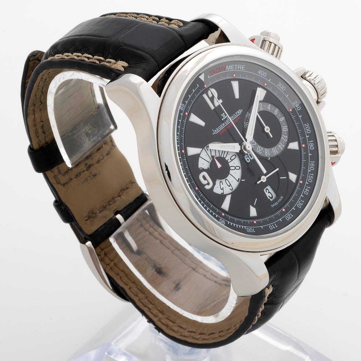 Il nostro Jaeger-LeCoultre Master Compressor Chronograph con data, ref 146.8.25 / Q1758470 ha una cassa in acciaio inossidabile da 41 mm con quadrante nero. Presentato in ottime condizioni, non lucidato e con leggeri segni d'uso, questo JLC è dotato