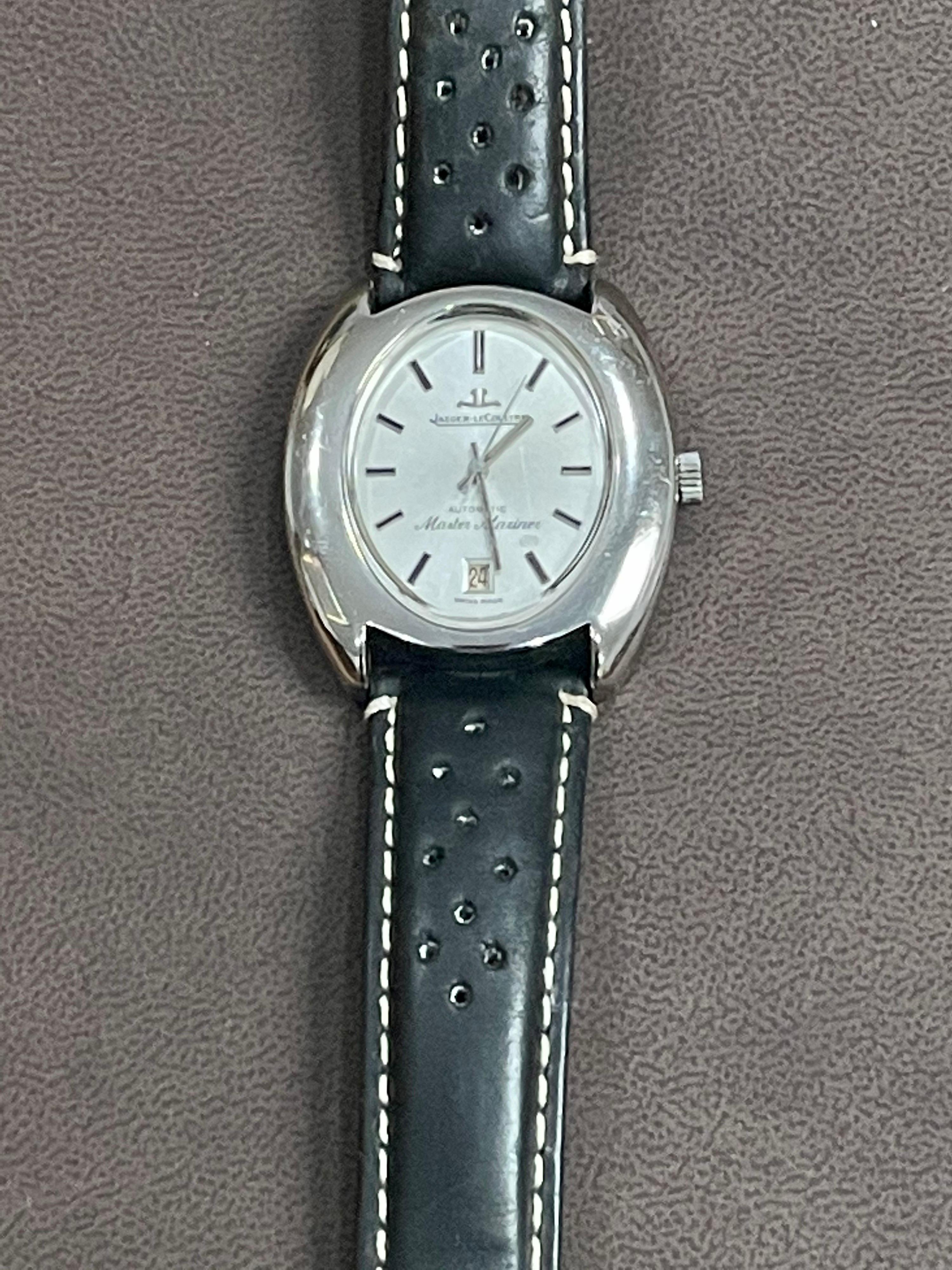 Watch is in very good condition
Total length of the watch with leather belt is 9.5 inch
Department:	Men	                                                                           Reference Number:	Does Not Apply
Watch Shape:	Oval	                   