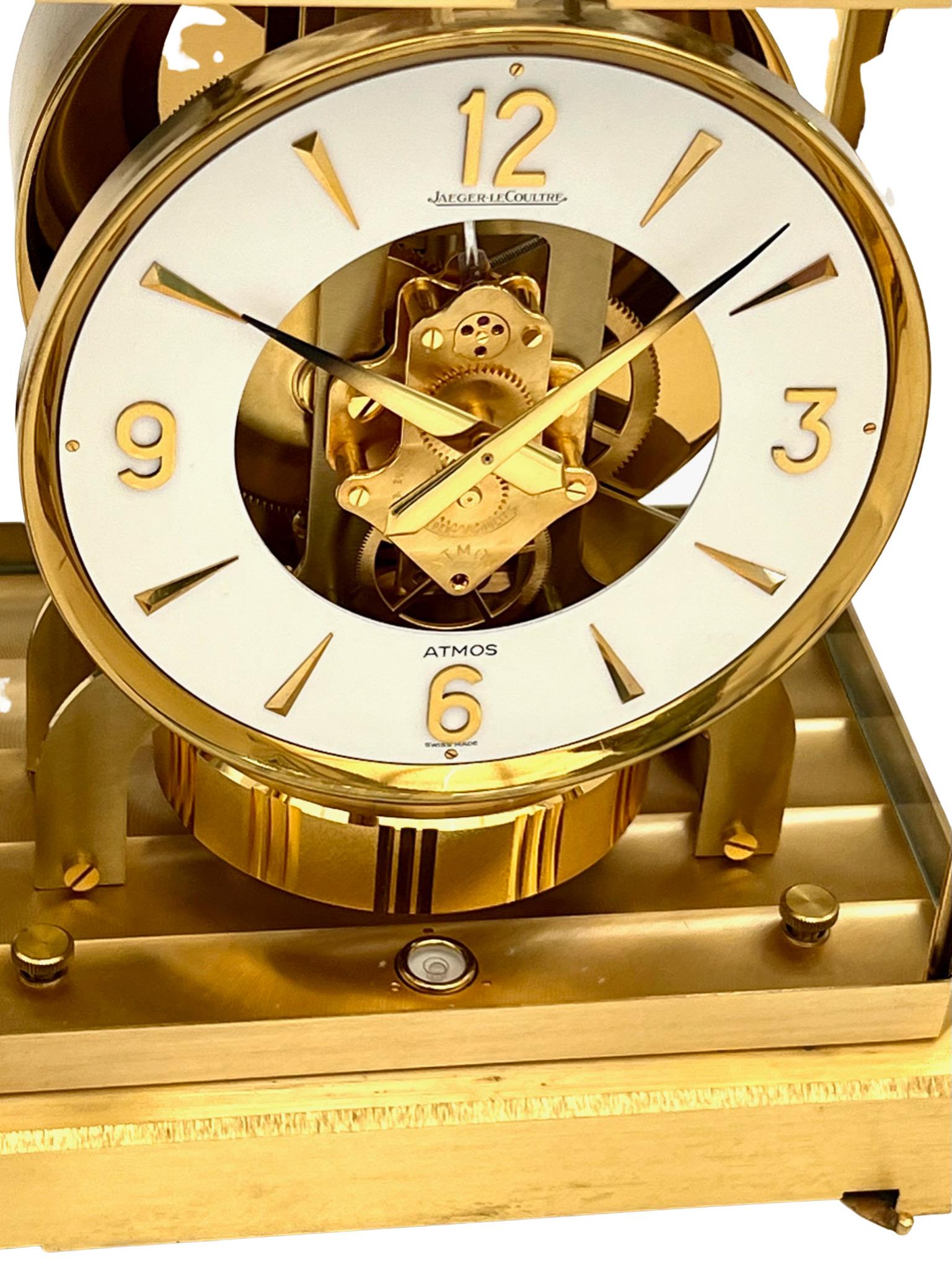 Horloge Atmos en laiton doré et verre du milieu du siècle dernier de Jaeger LeCoultre 5
