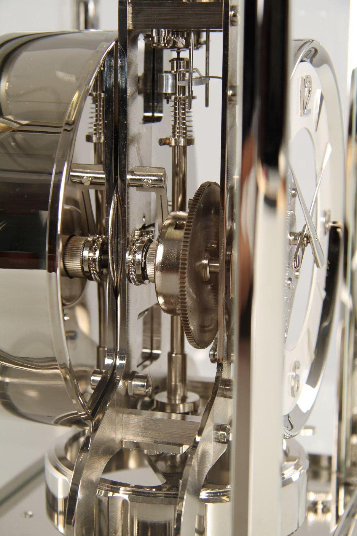 Jaeger LeCoultre, Nickel Plated Atmos Clock, Swiss Made in 1956 In Excellent Condition In Greven, DE