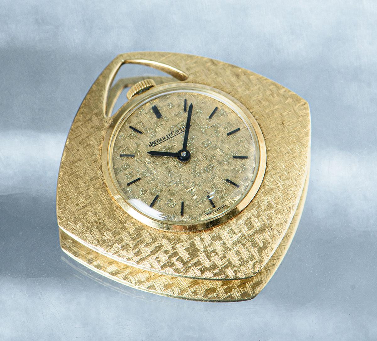 Jaeger-LeCoultre Open Face Pendant Pocket Watch Vintage 18 Karat Yellow Gold In Excellent Condition In London, GB