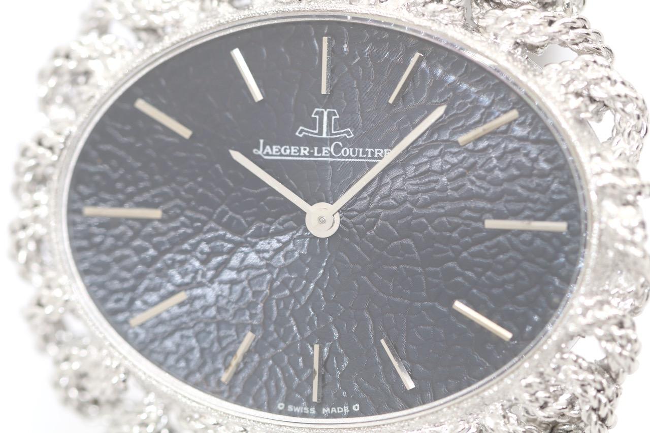 Jaeger LeCoultre, Oval geformte Damenarmbanduhr aus 18 Karat Weißgold im Zustand „Gut“ in Berlin, DE