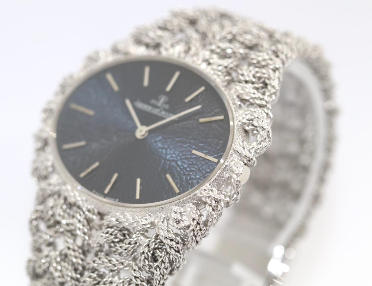 Jaeger LeCoultre, Oval geformte Damenarmbanduhr aus 18 Karat Weißgold 2