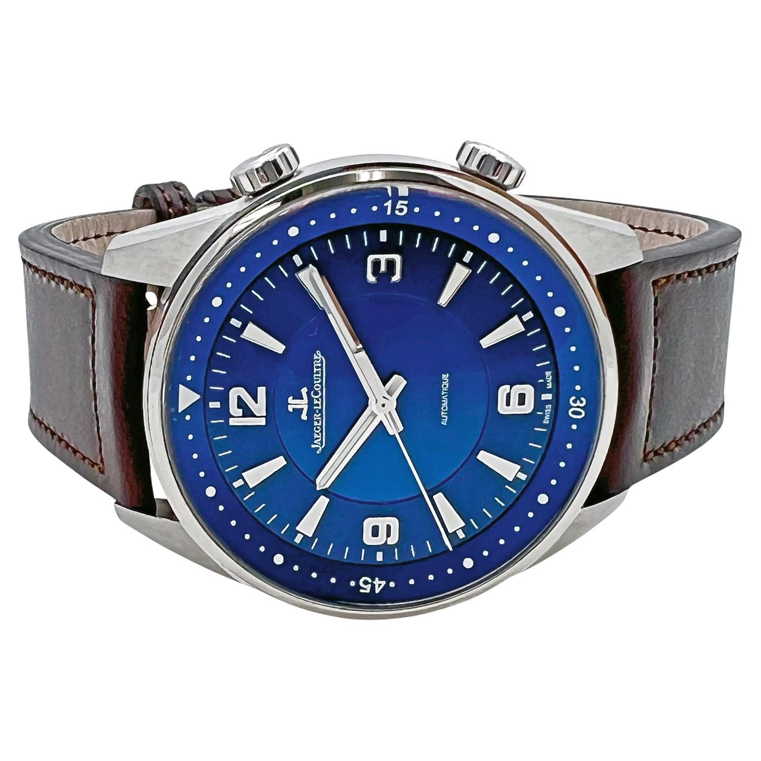 Montre-bracelet Jaeger-LeCoultre Polaris d'occasion (réf. Q9008480), dotée d'un mouvement automatique à remontage, d'un cadran bleu soleillé et d'un boîtier en acier inoxydable de 41 mm sur un bracelet en cuir de veau brun foncé fixé par la double