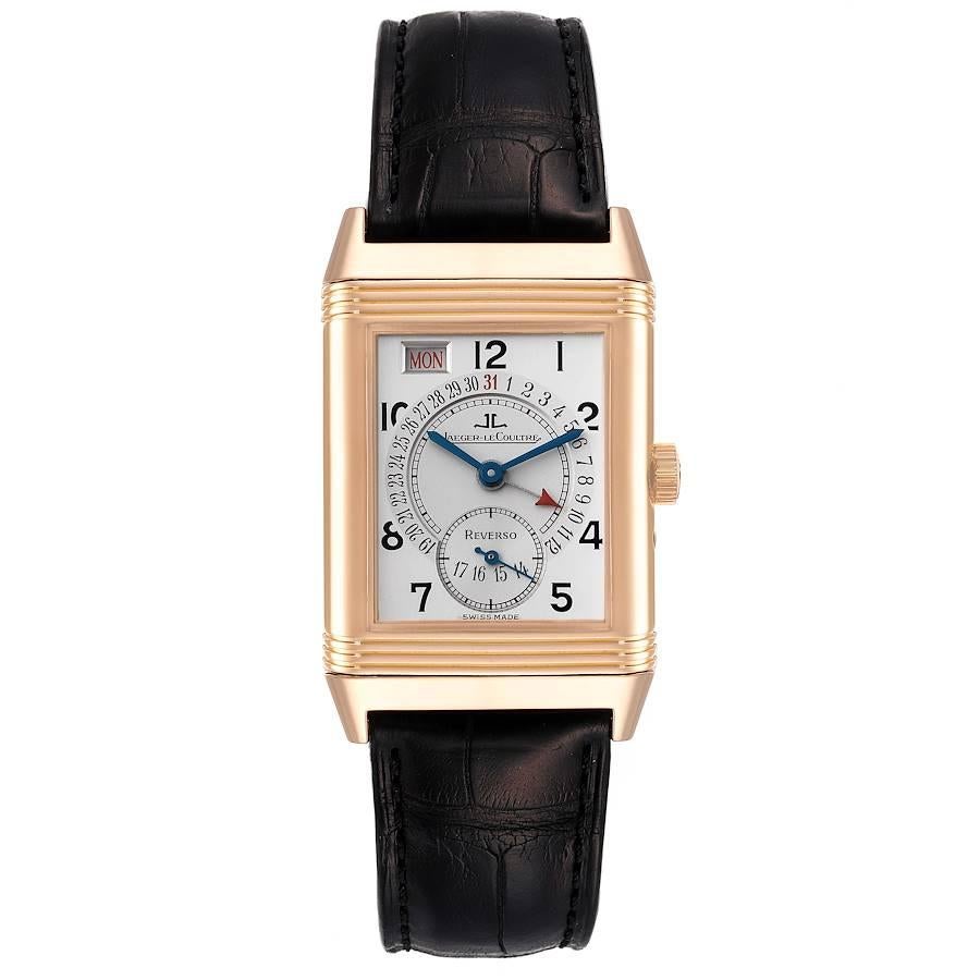 Jaeger LeCoultre Reverso Day Date Rose Gold Watch 270.8.36 Q273242A Box Papiere. Uhrwerk mit Handaufzug. rechteckiges Gehäuse aus 18 Karat Roségold, 26,0 x 42,0 mm, mit geriffelten Enden, die sich in der Bodenplatte drehen. geriffelte Lünette aus 18