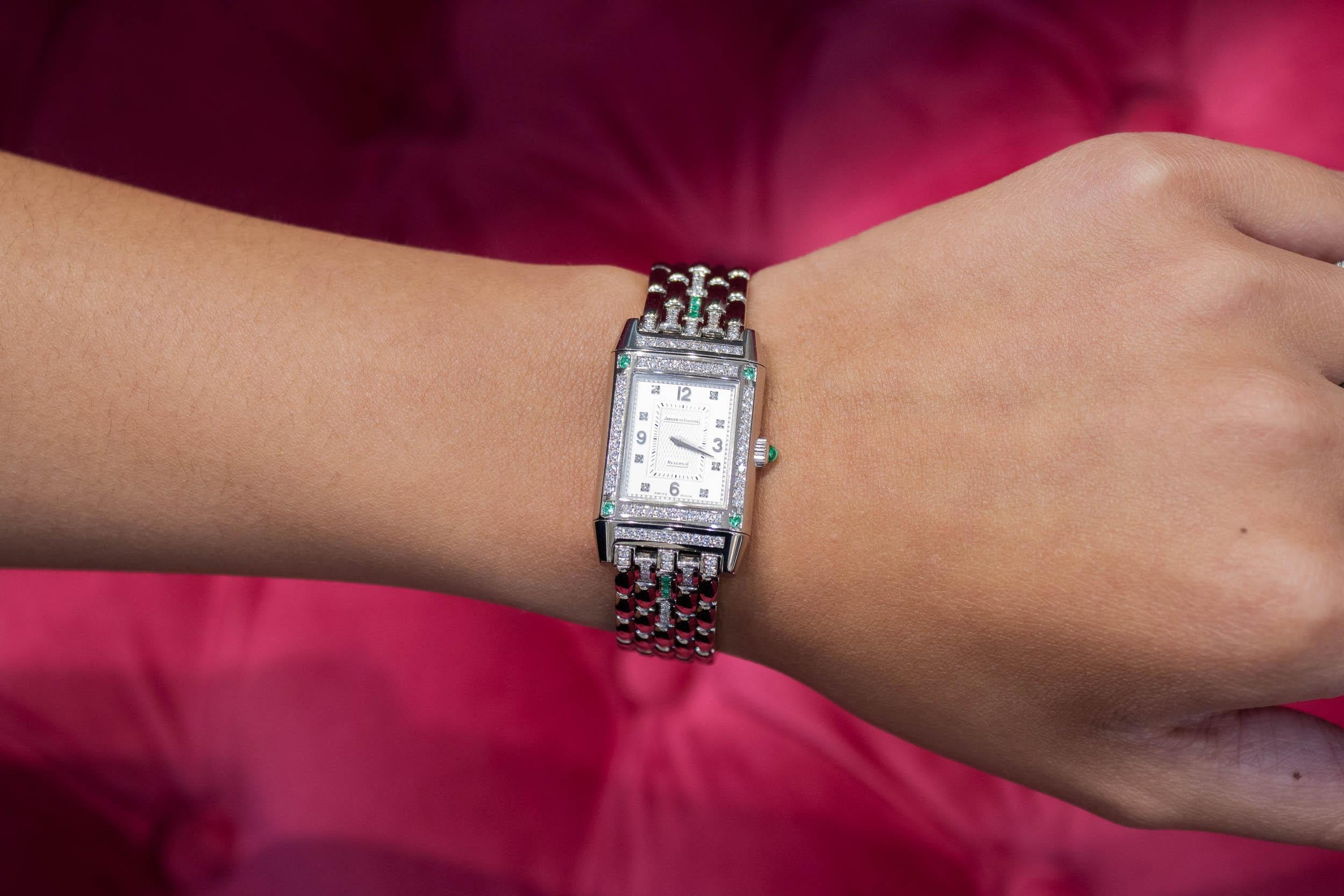 часы jaeger-lecoultre reverso duetto diamond and emeralds