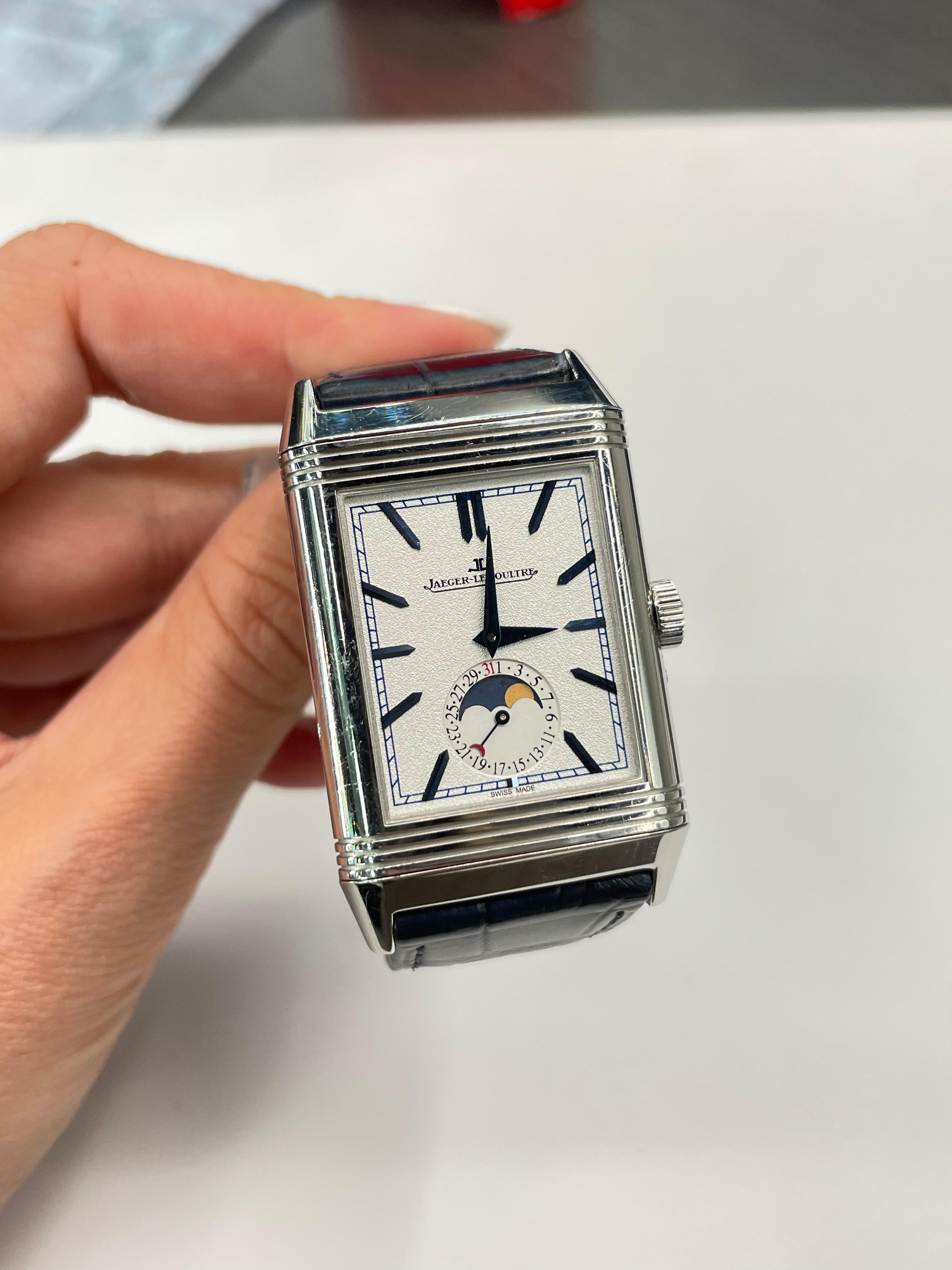 Jaeger-LeCoultre Montre Reverso Tribute Moon à cadran argenté à remontage manuel pour hommes en vente 1