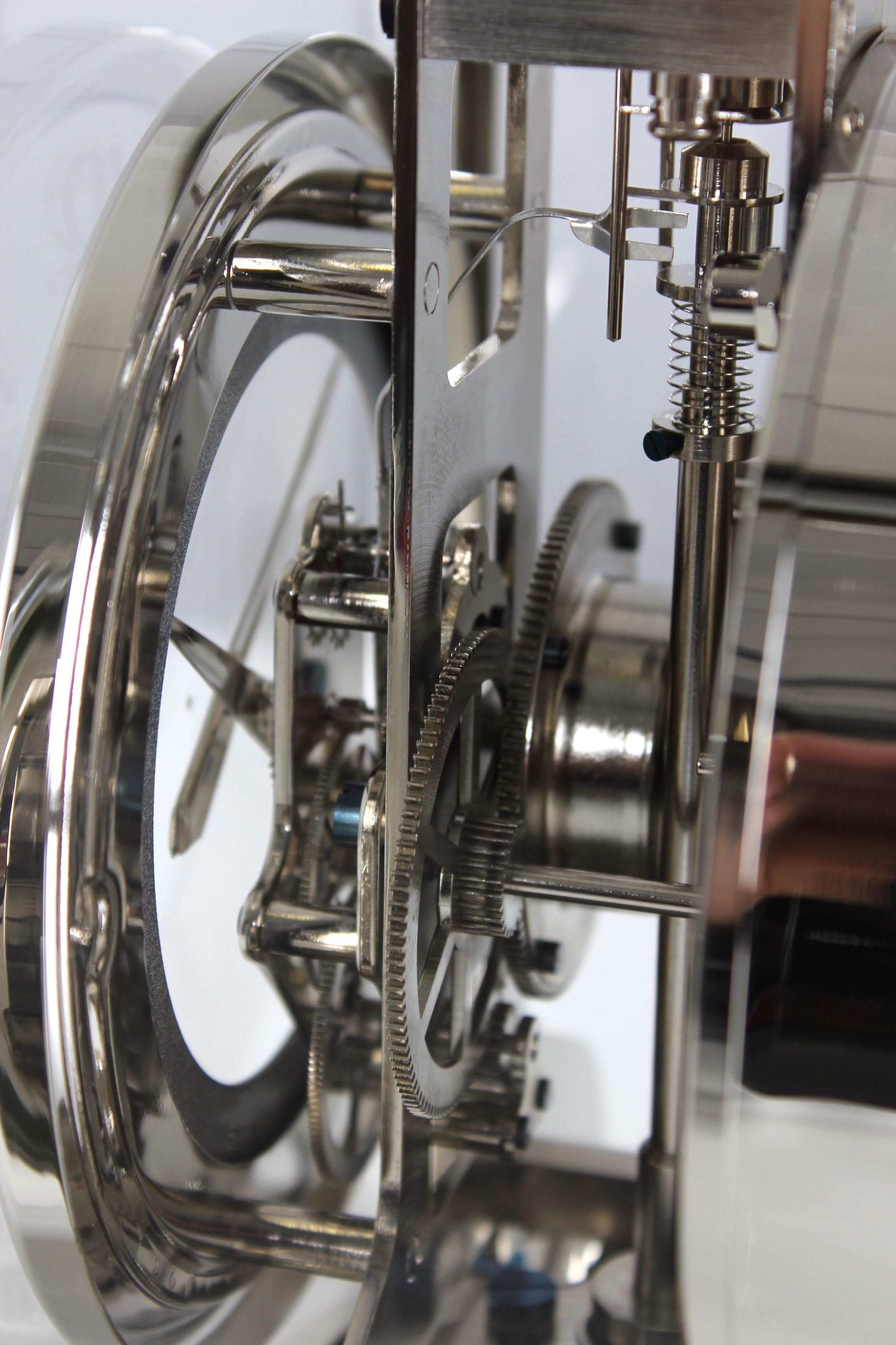 Jaeger LeCoultre, horloge Atmos en argent de 1955, revisitée et neuve plaquée nickel en vente 1