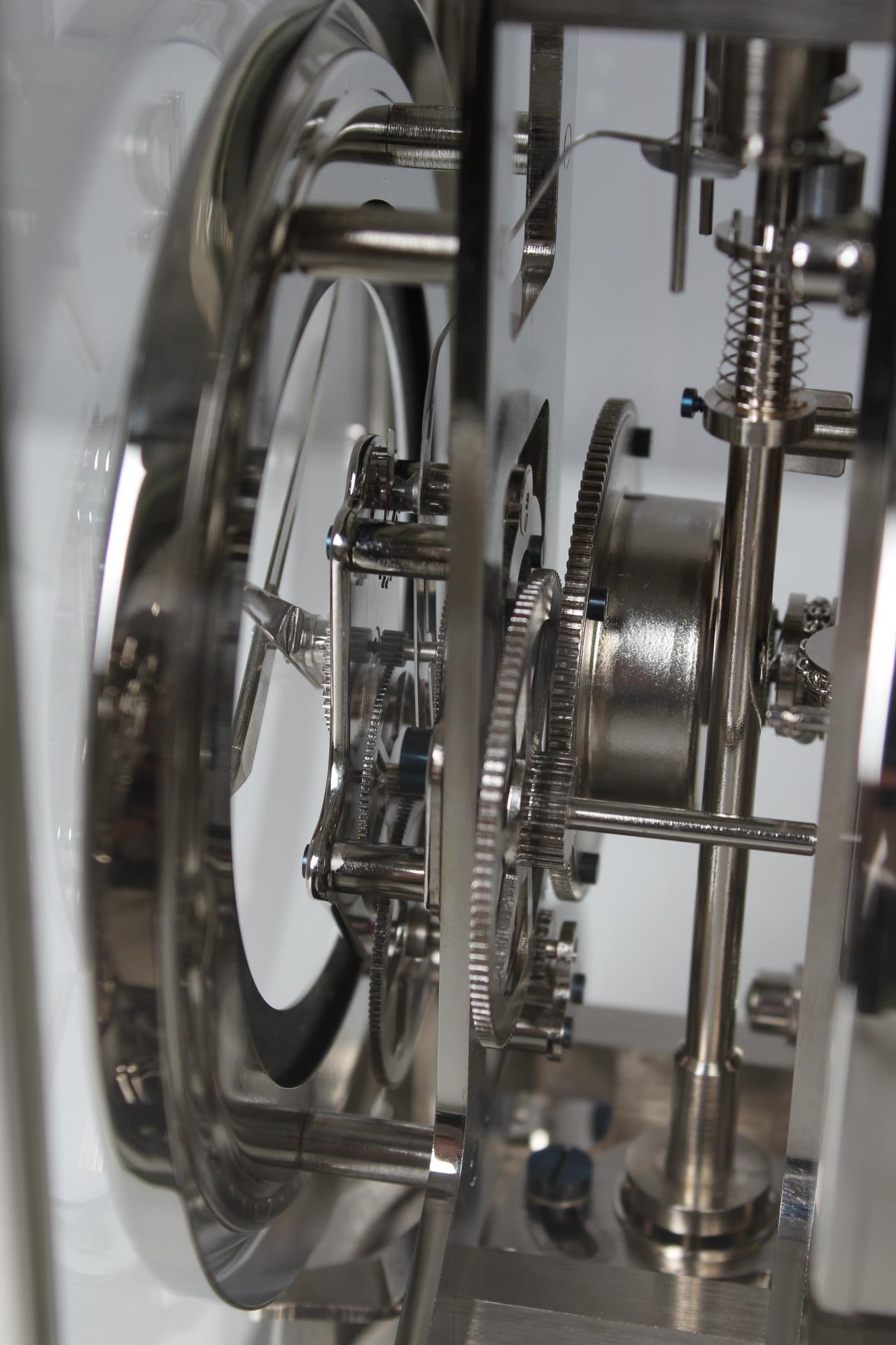 Jaeger LeCoultre, Silver Atmos IV Calibre 532, Manufactured 1955 8