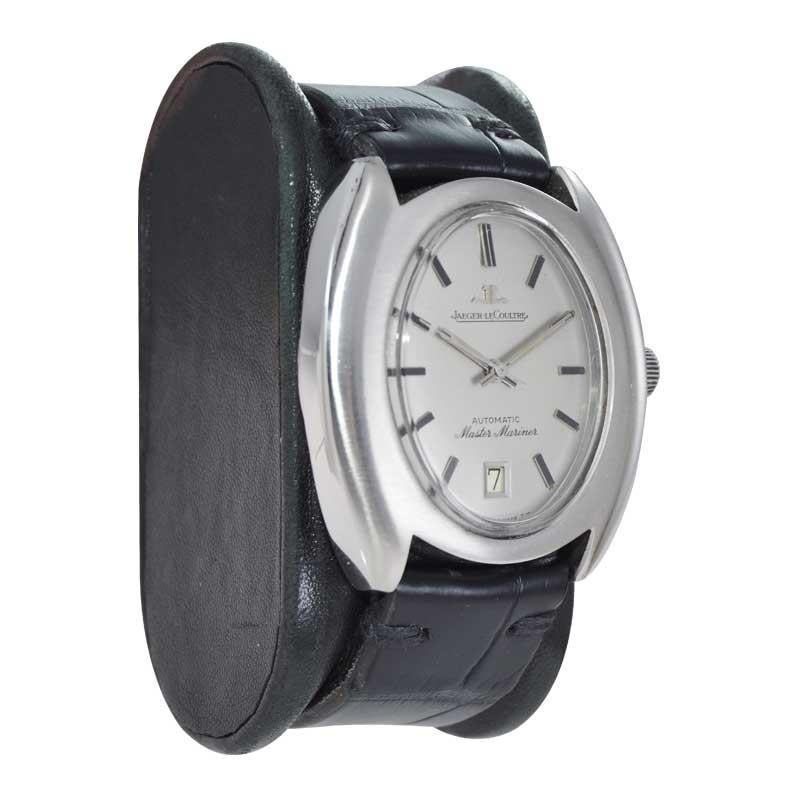 Jaeger-LeCoultre Steel circa 1960s Wristwatch with Original Dial and Bracelet For Sale 2