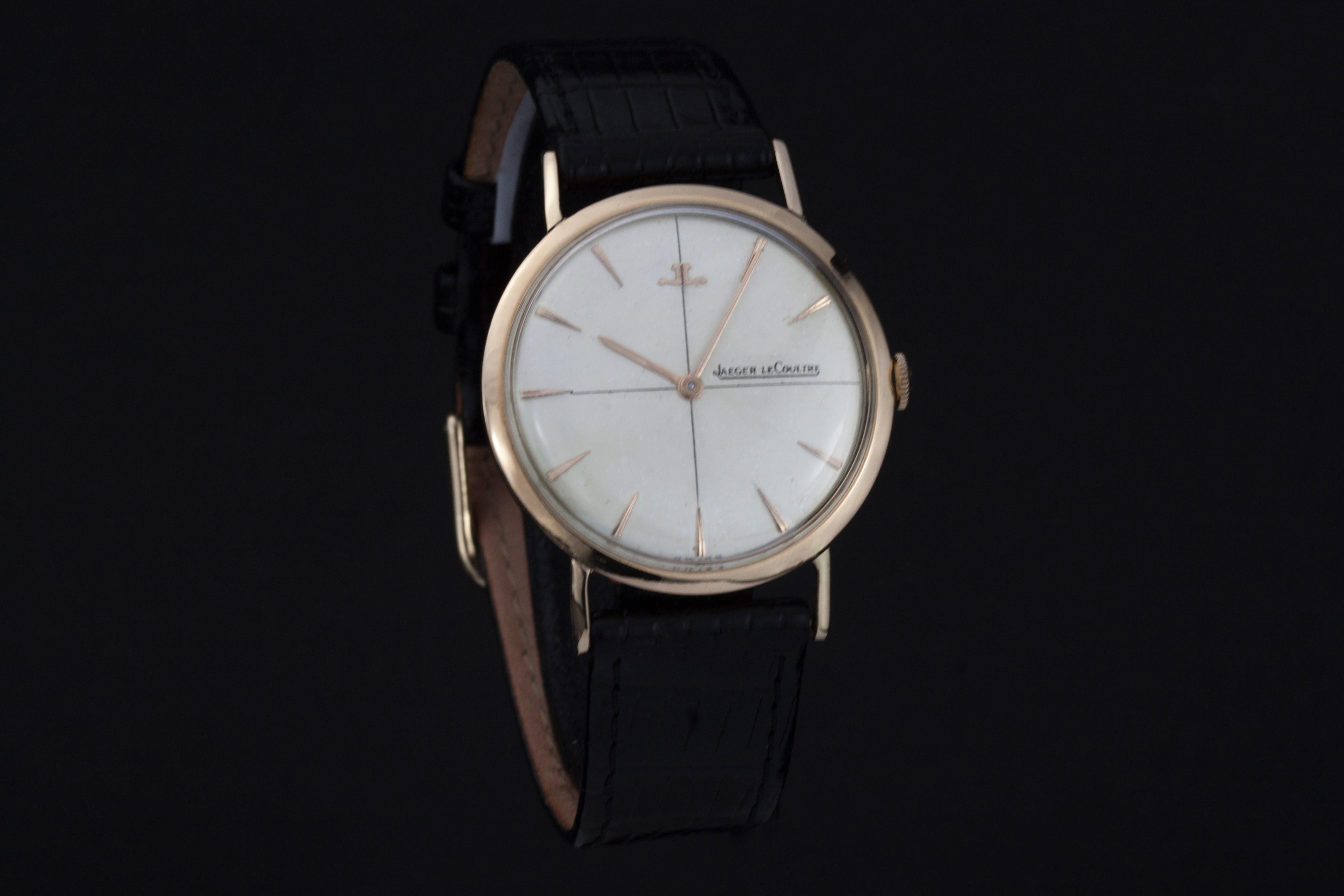 Jaeger-LeCoultre Vintage 18K Yellow Gold Manual Winding Wristwatch, Circa.1960's

Gender: unisex
Case size: 40 x 36  mm
Movement: manual winding
Watchband Material: Leather
Case material : 18K Gold
Display Type:	Analogue	
Dial: ( See Photos )
Hands: