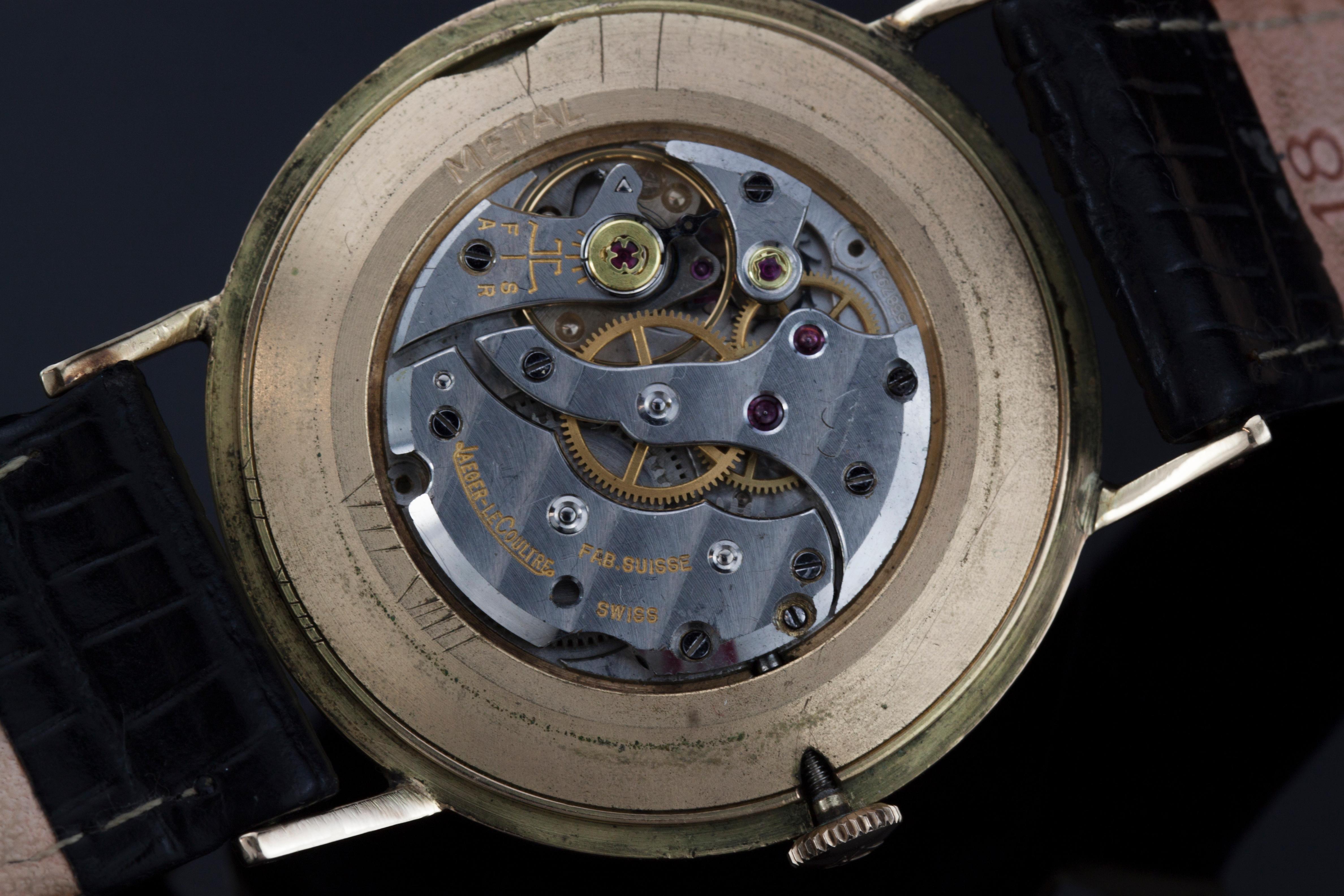 Jaeger-LeCoultre Vintage 18 Karat Gold Manual Winding Wristwatch, circa 1960s 1