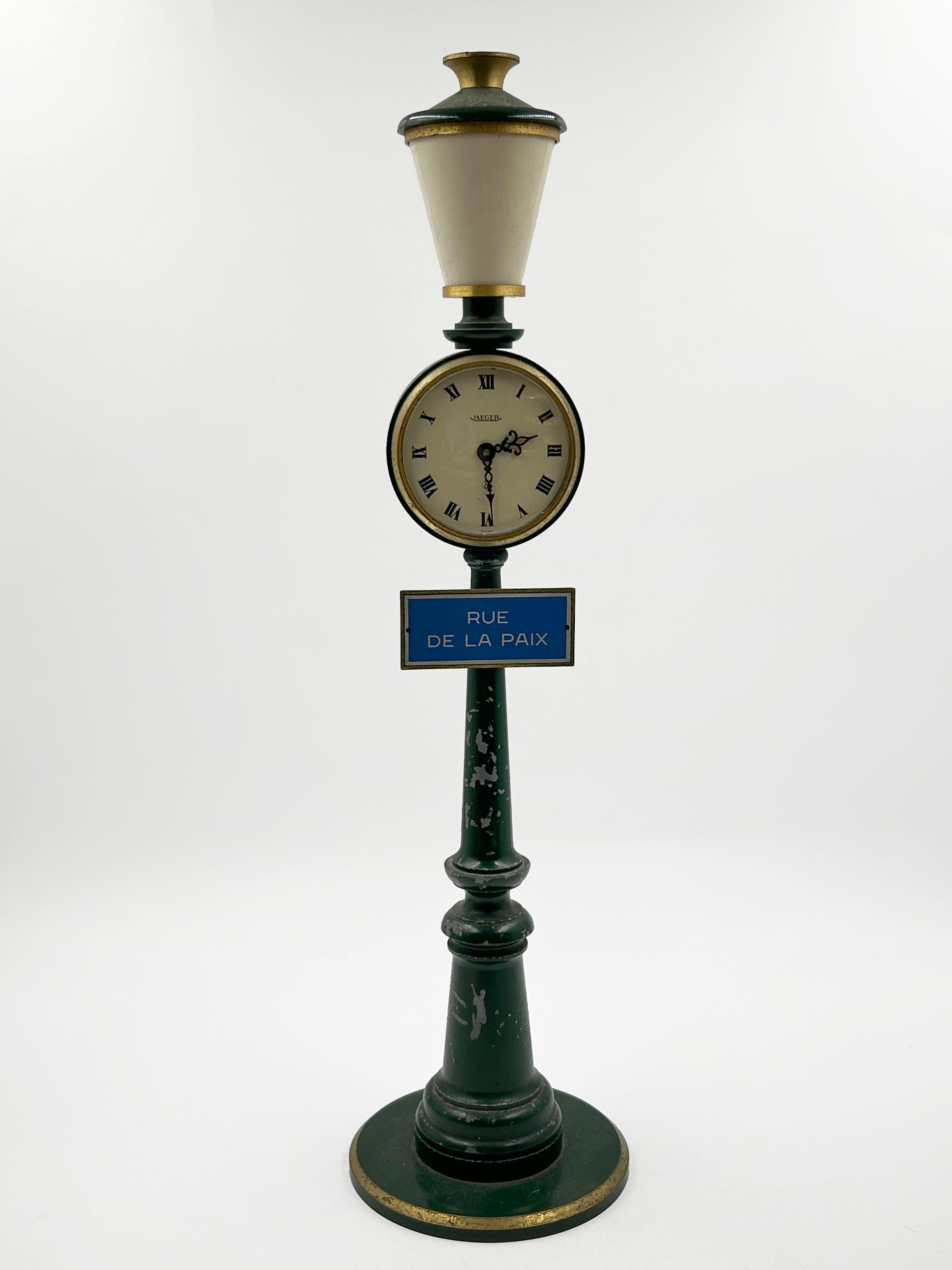 Jaeger “Rue de la Paix” desk clock, France, ca. 1960 In Good Condition For Sale In Autonomous City Buenos Aires, CABA