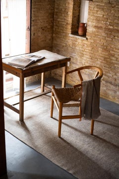 JAGAT rug, a handwoven rug from Nepal in pure sheep wool