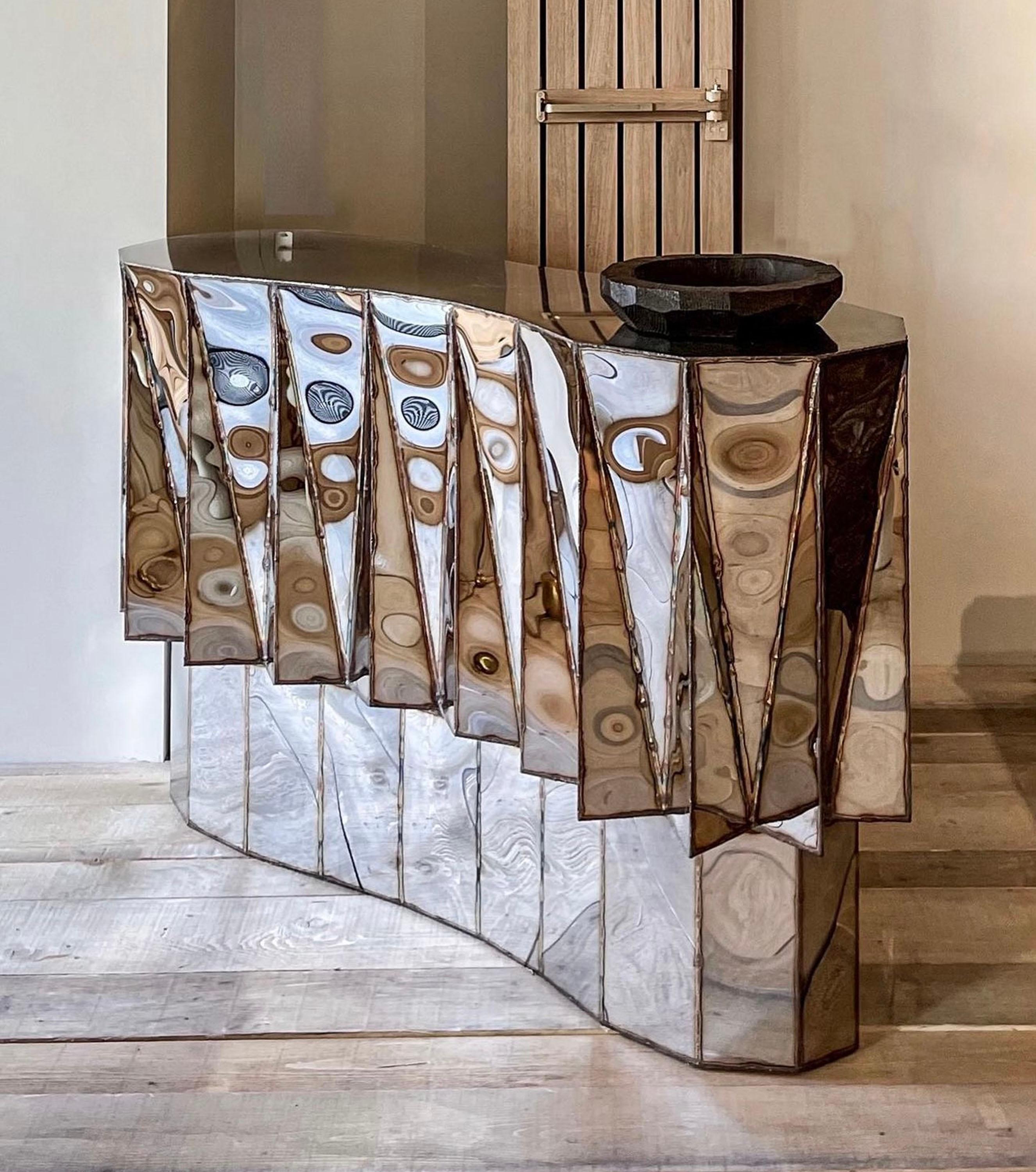 Jagged Edge Bar in Welded Mirror Polish & Stainless Steel by Julian Mayor In New Condition For Sale In Geneve, CH